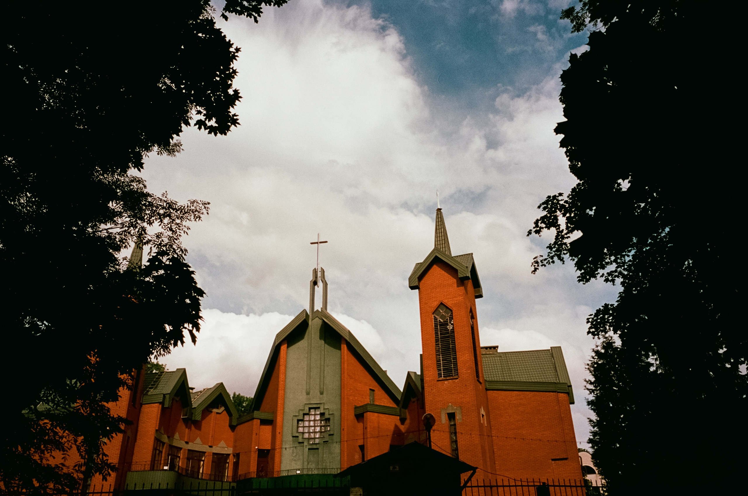 Калининградский стрит. Амалиенау, пруд Поплавок и старые улочки. Фотограф-документалист Мария Осокина