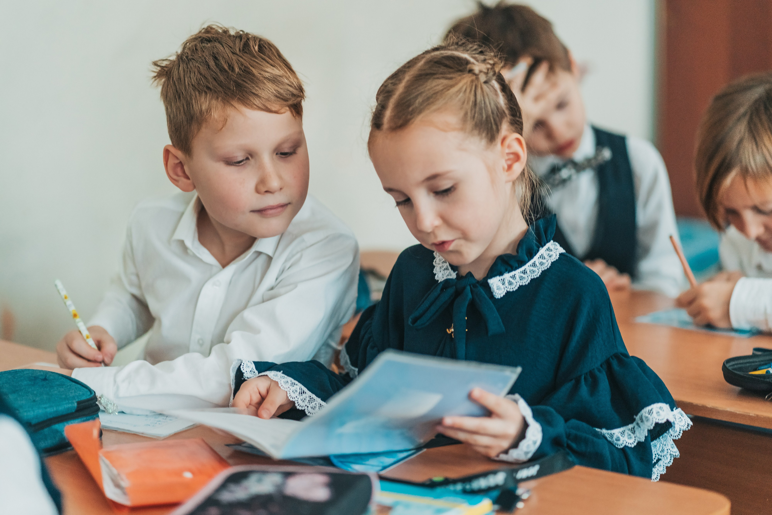 2 класс. Школьные альбомы и альбомы для детского сада. Юлия Осипова. Москва