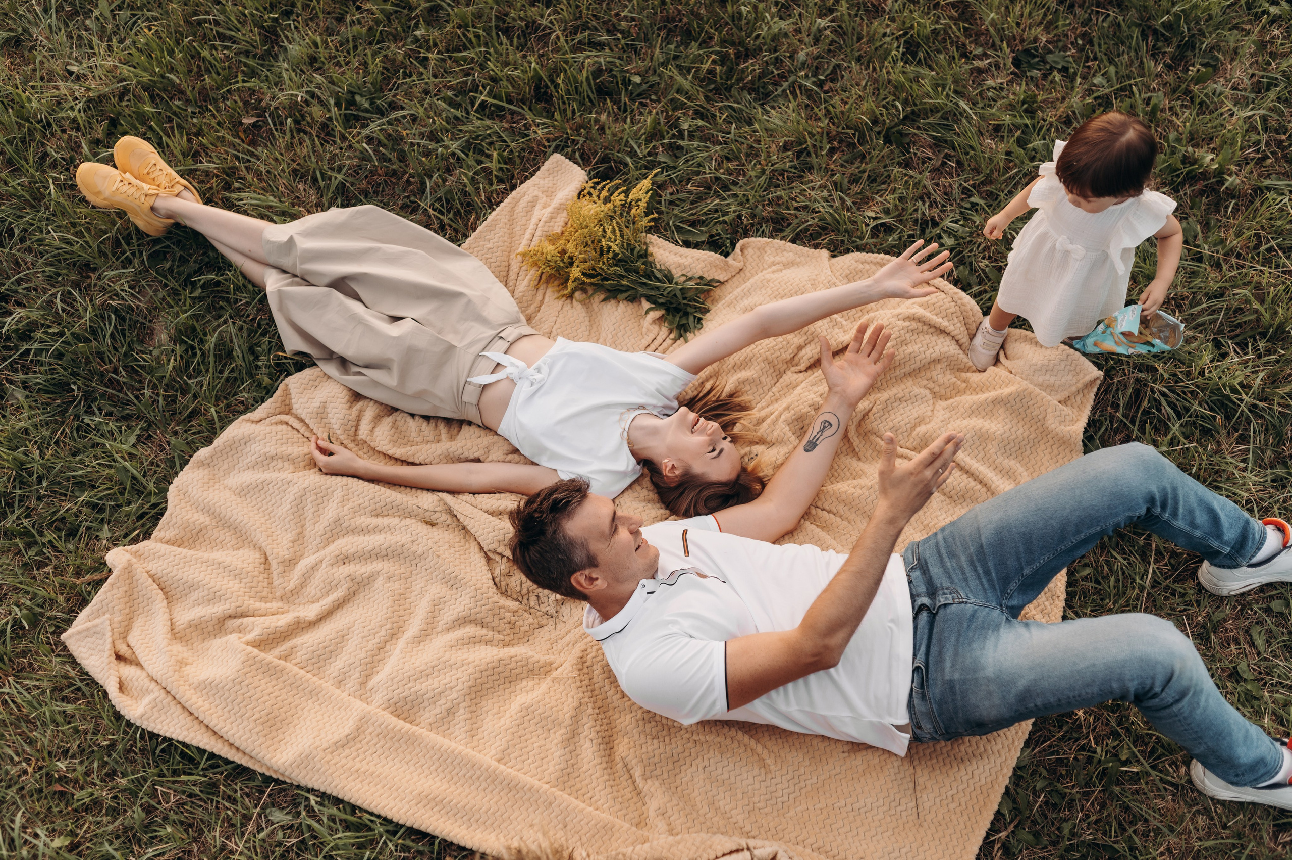 Тут много любви. Главная