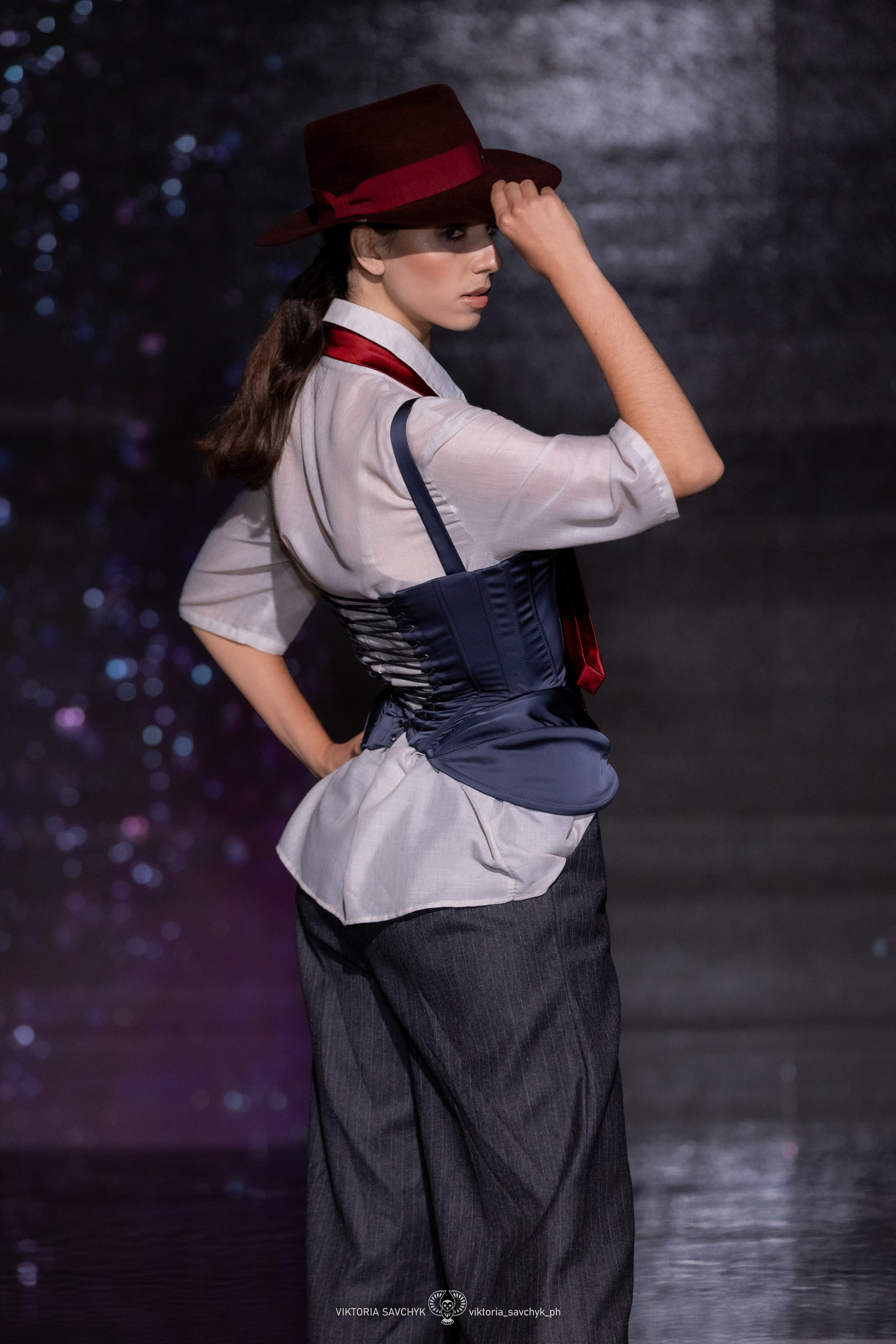 Подиум Rostov Fashion Show 2025. Осень-зима. Фотограф в Ростов-на-Дону Виктория Савчук