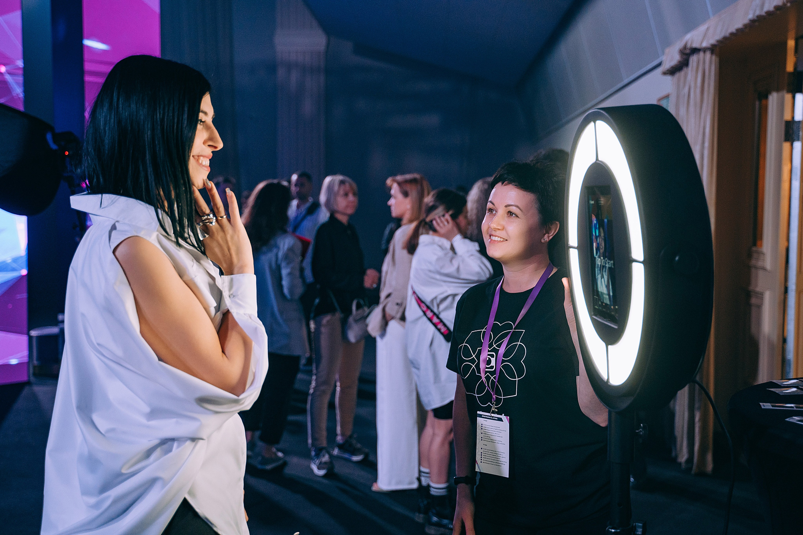 Фото-гиф-стойка BLACK (фотобудка, селфизеркало). Инсталаб Краснодар фото и видео интерактивы на ваше мероприятие