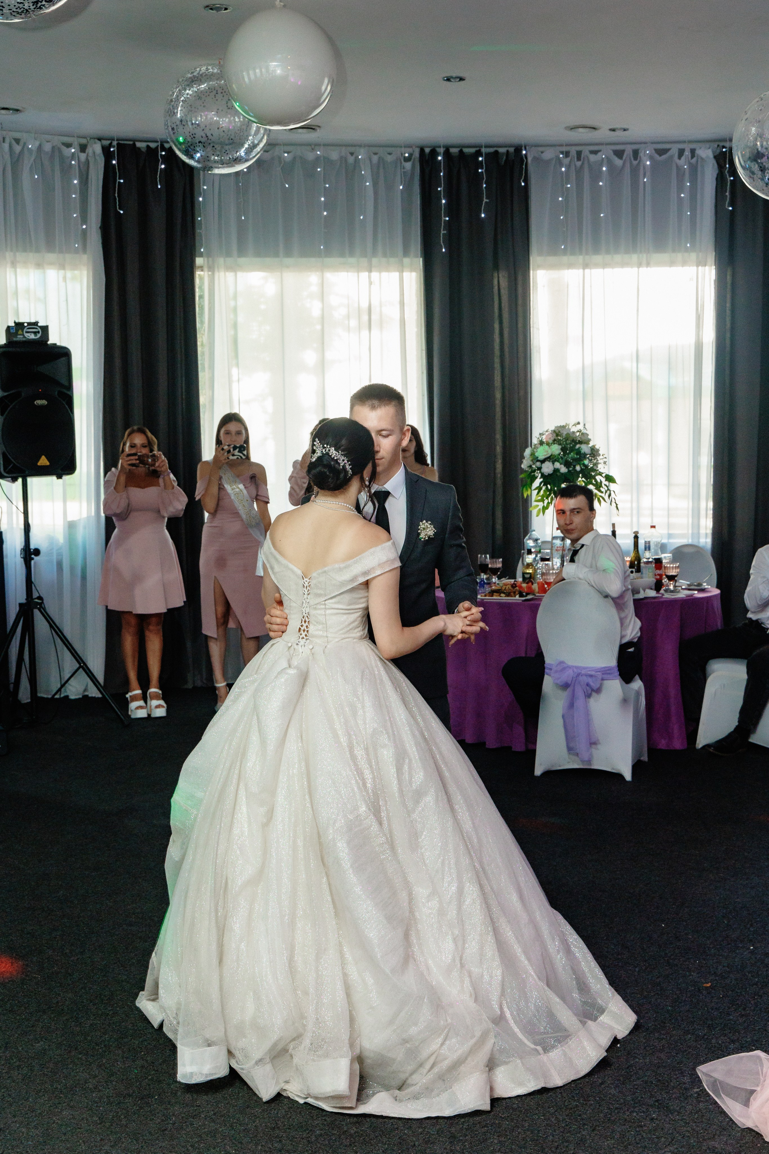 Дмитрий и Виктория. Свадебный и семейный фотограф в г. Волхов Алексей Кочерыжкин