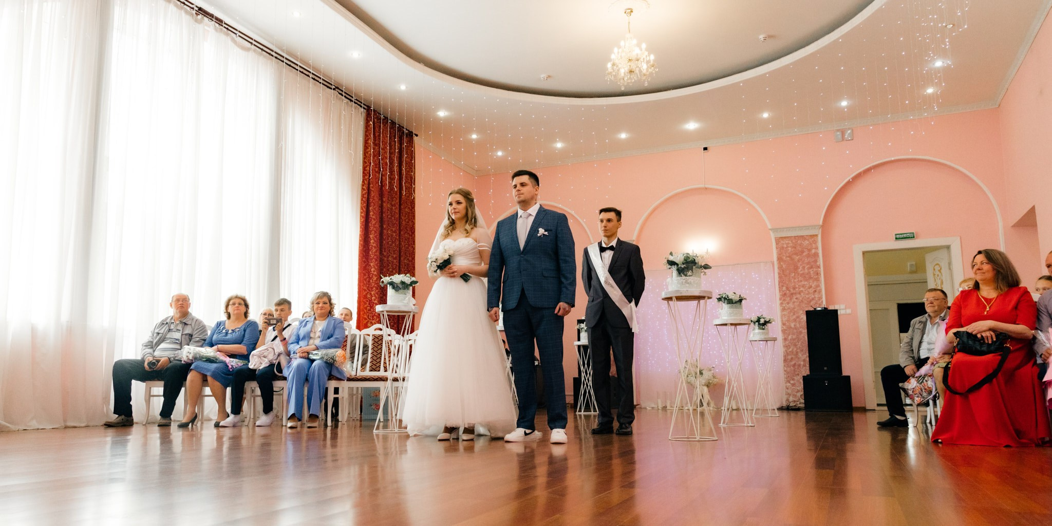 Лилия и Влад прогулка и банкет. Свадебный и семейный фотограф в г. Волхов Алексей Кочерыжкин