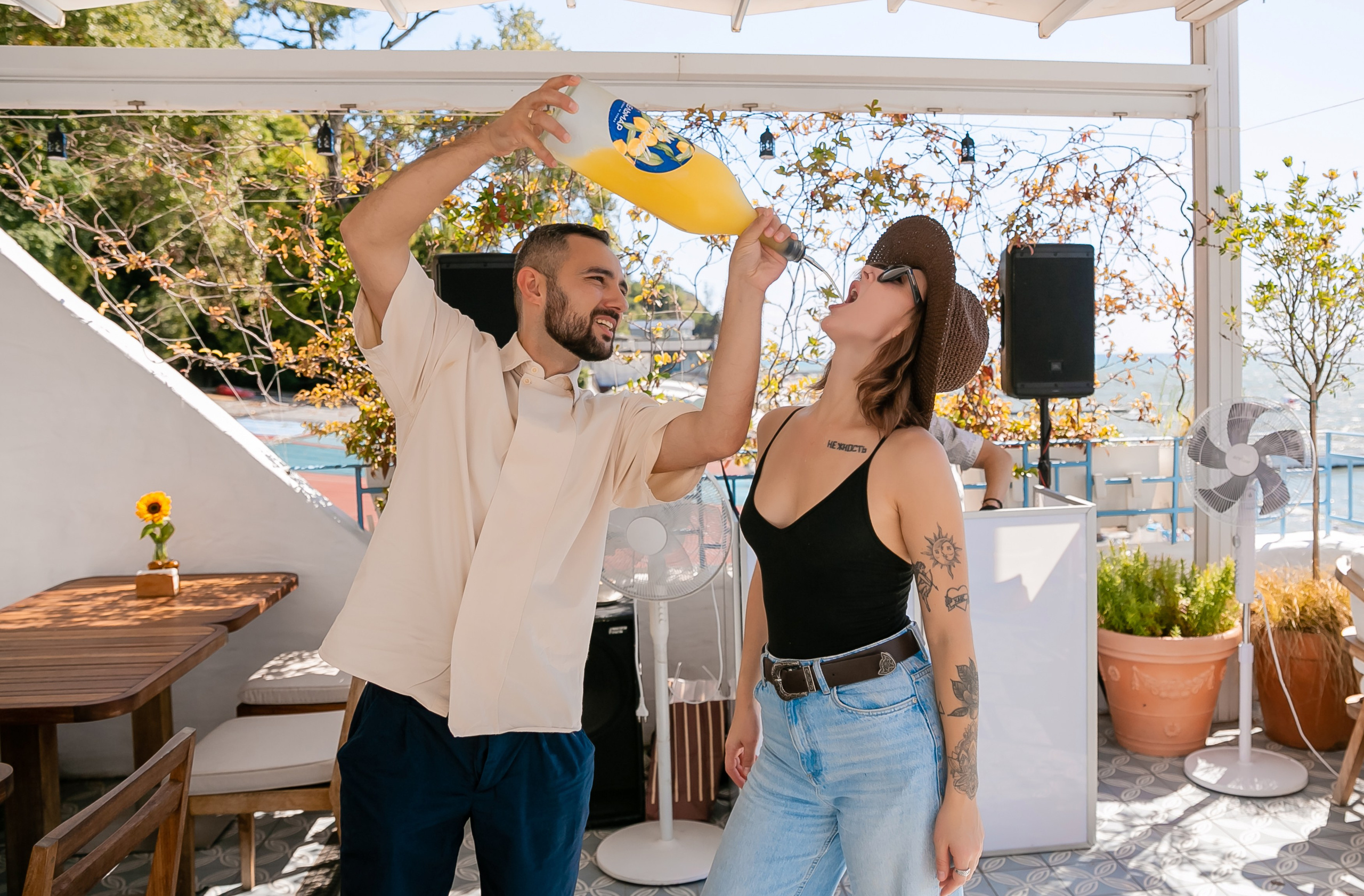 «Похмельный рейв» в ресторане DELMAR. Репортажный фотограф в Ялте Алексей Семёнов