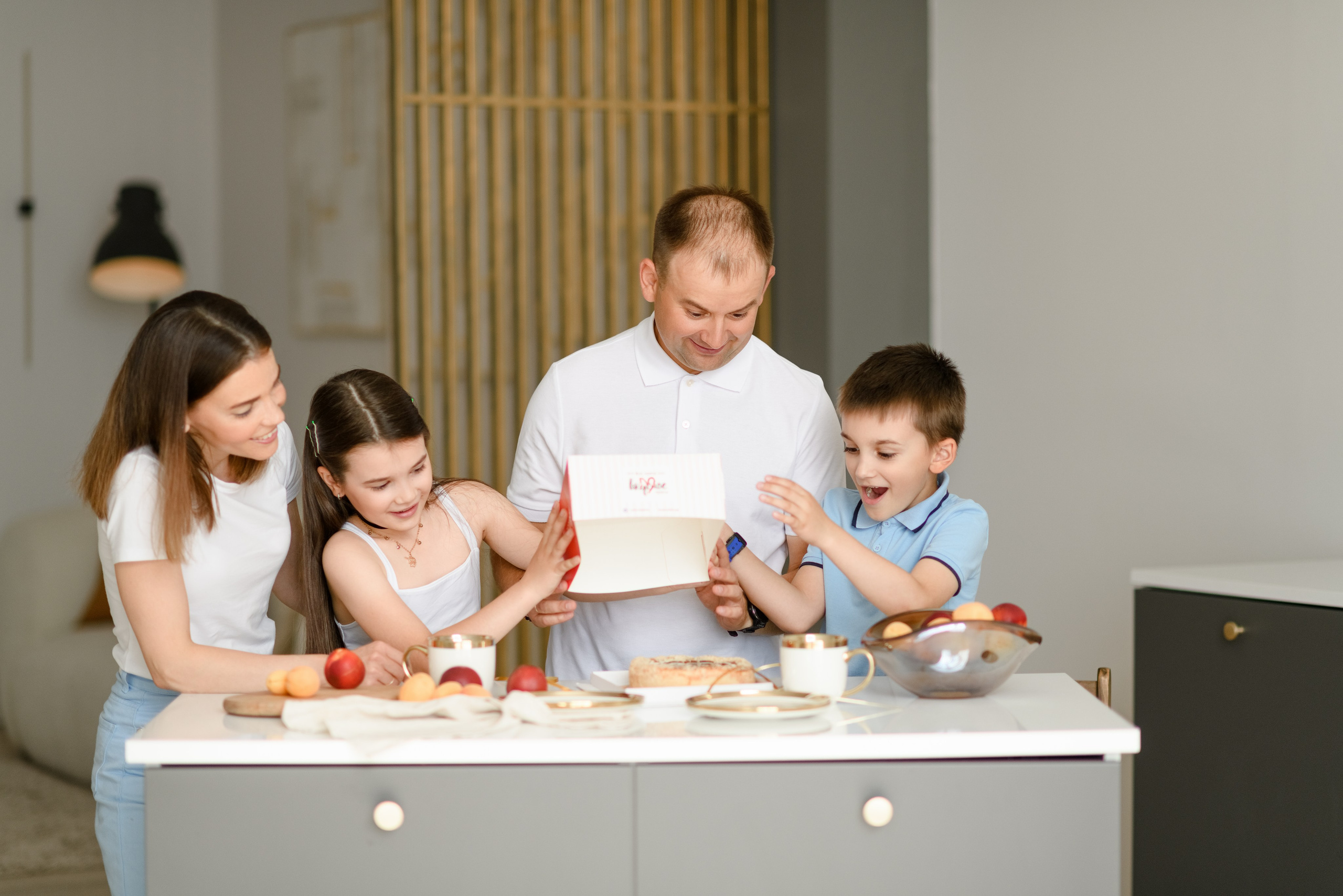 Семейные фотосессии в студии и дома. Свадебный и семейный фотограф в Санкт-Петербурге Олеся Еремеева