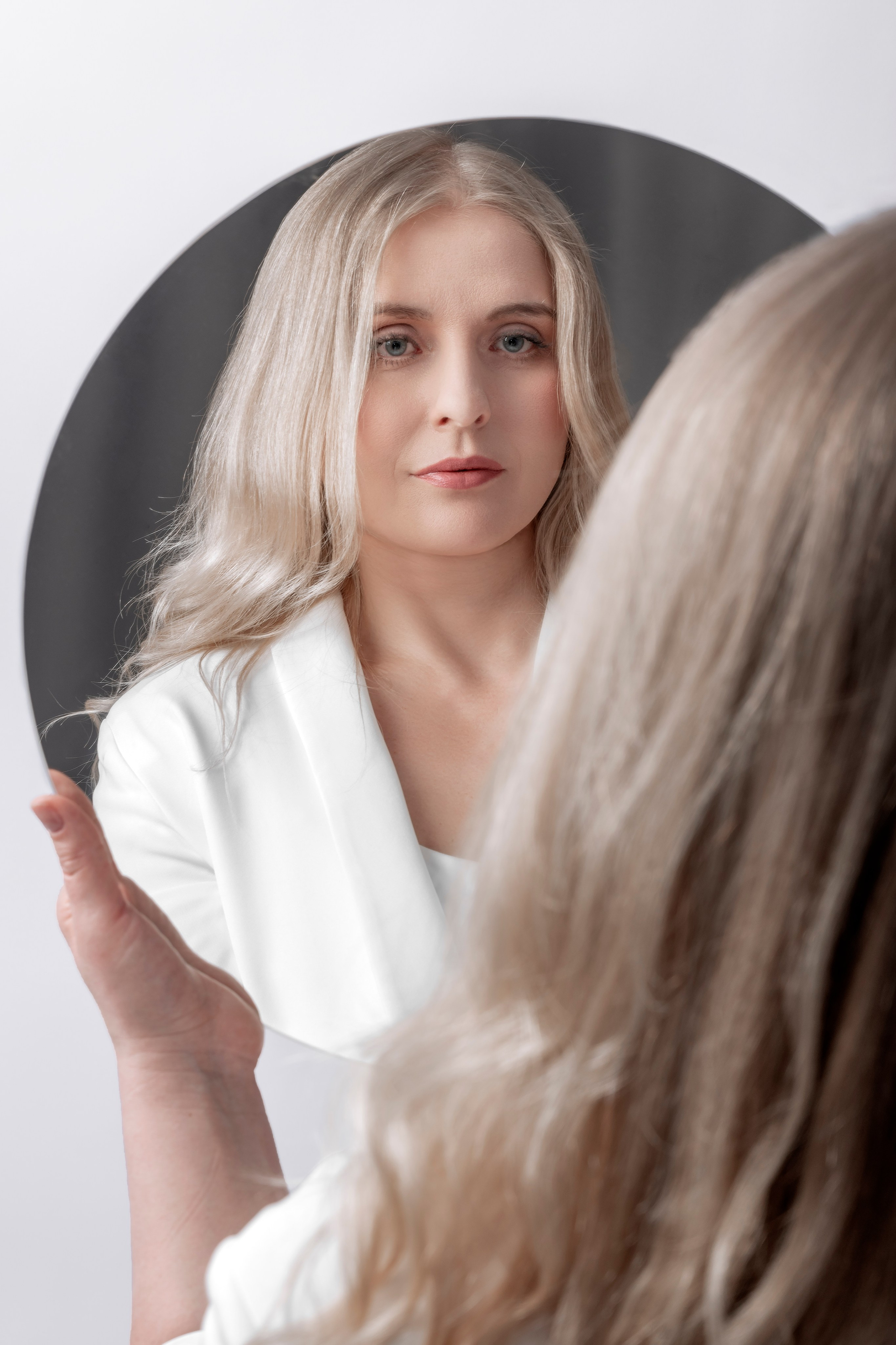 Фотосъемка для контента специалисту массажа лица и естественному омоложению. Фотограф Наталья Жильцова