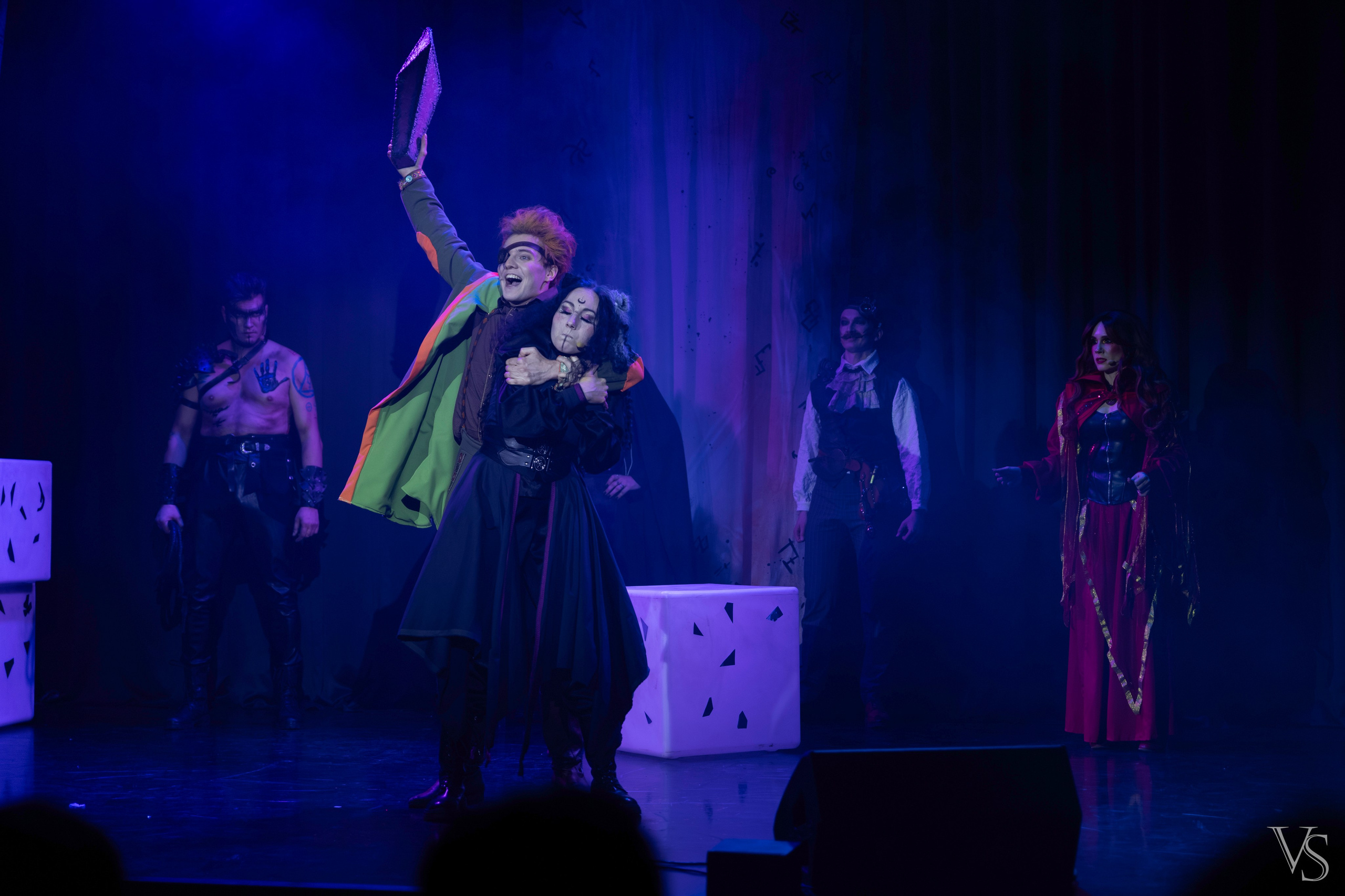 Книга стихий 25.01. Фотограф Виктор Степанов