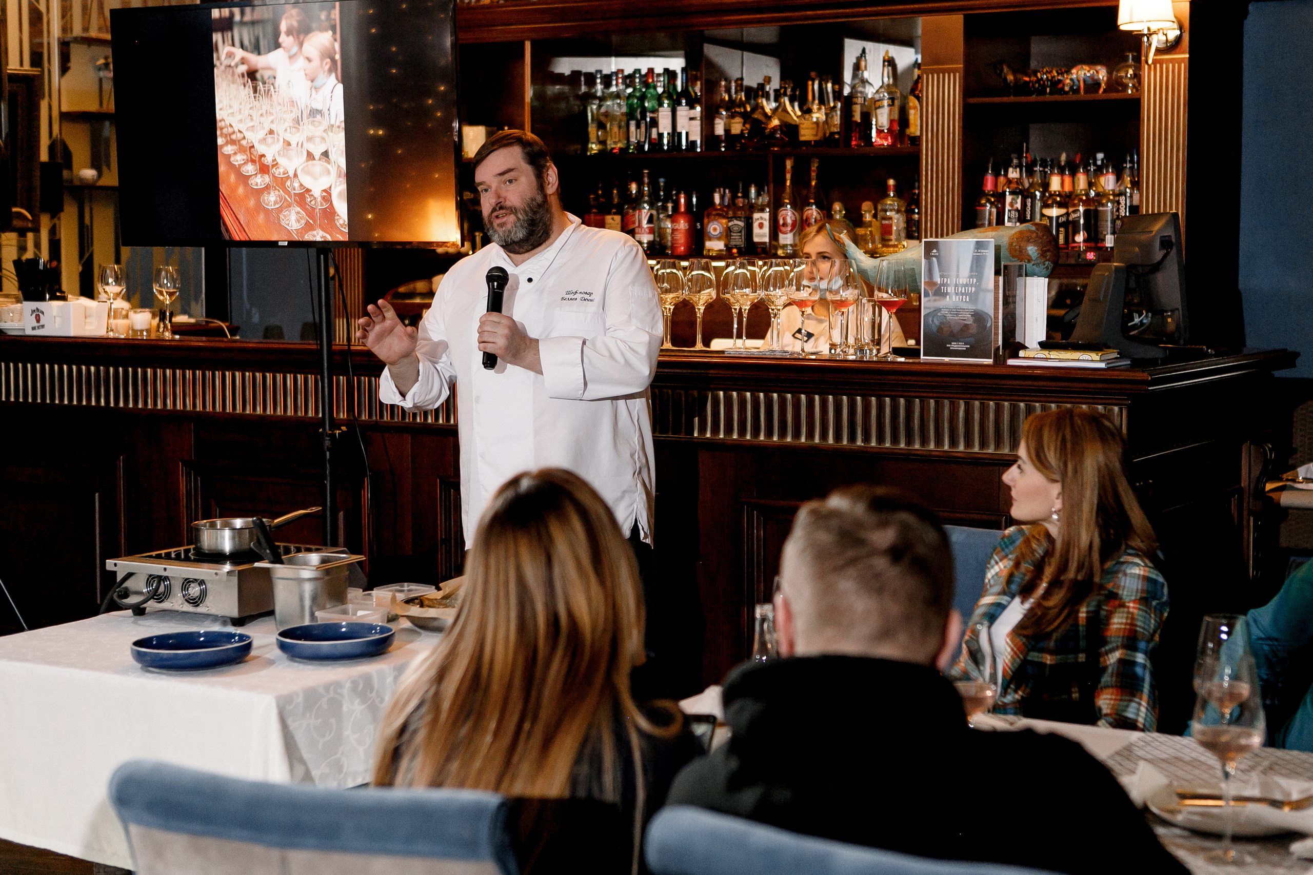 Гастроужин в ресторане «Круиз». Фотограф Артем Утешев