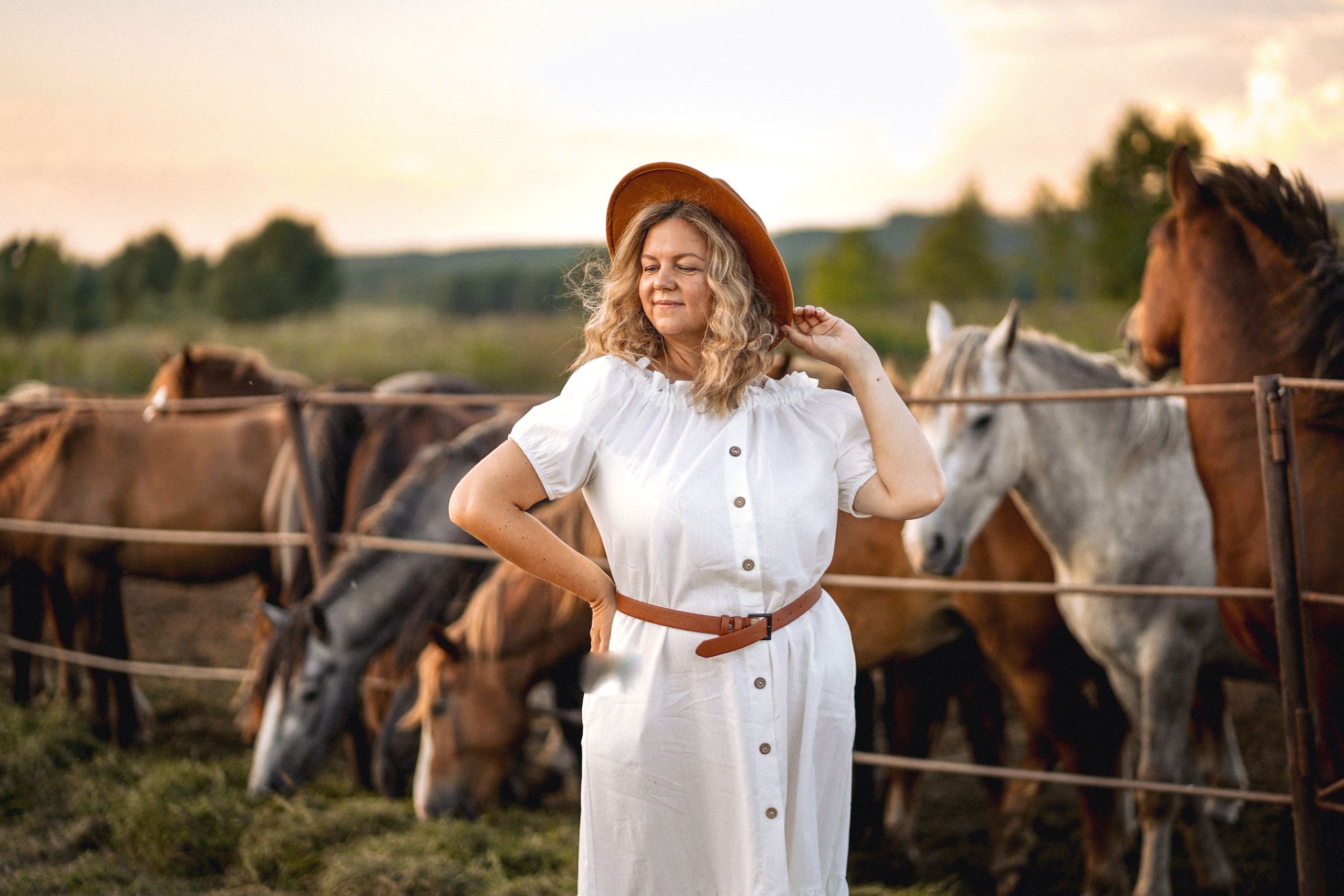 Агата и Юлия с лошадьми