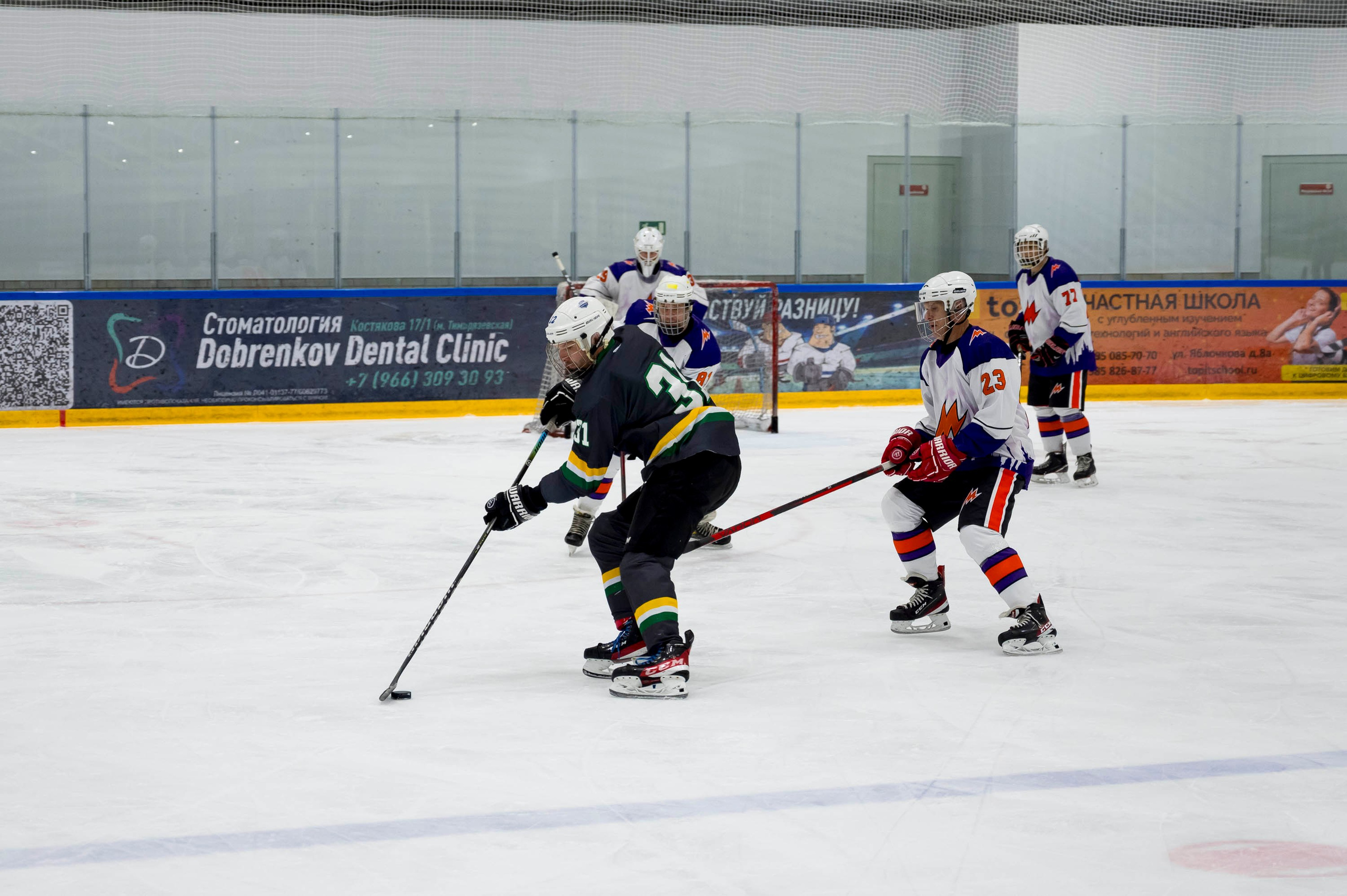 Хоккейный матч корпоративной команды Зарубежнефть. Репортажный фотограф и видеограф Слава Думчев. Тимбилдинги, отчетники, корпоративы