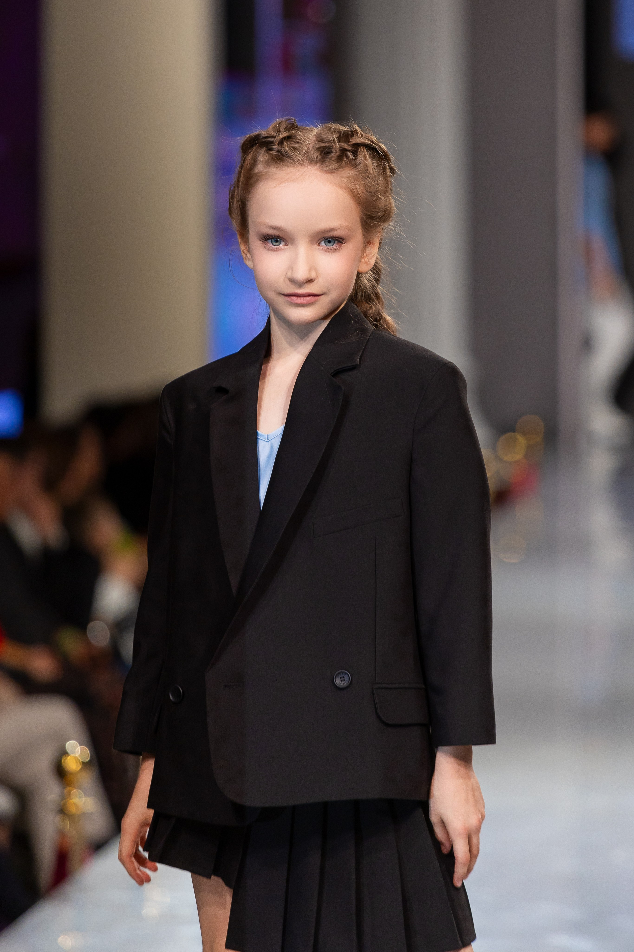 Estet Fashion Week. Photomantis