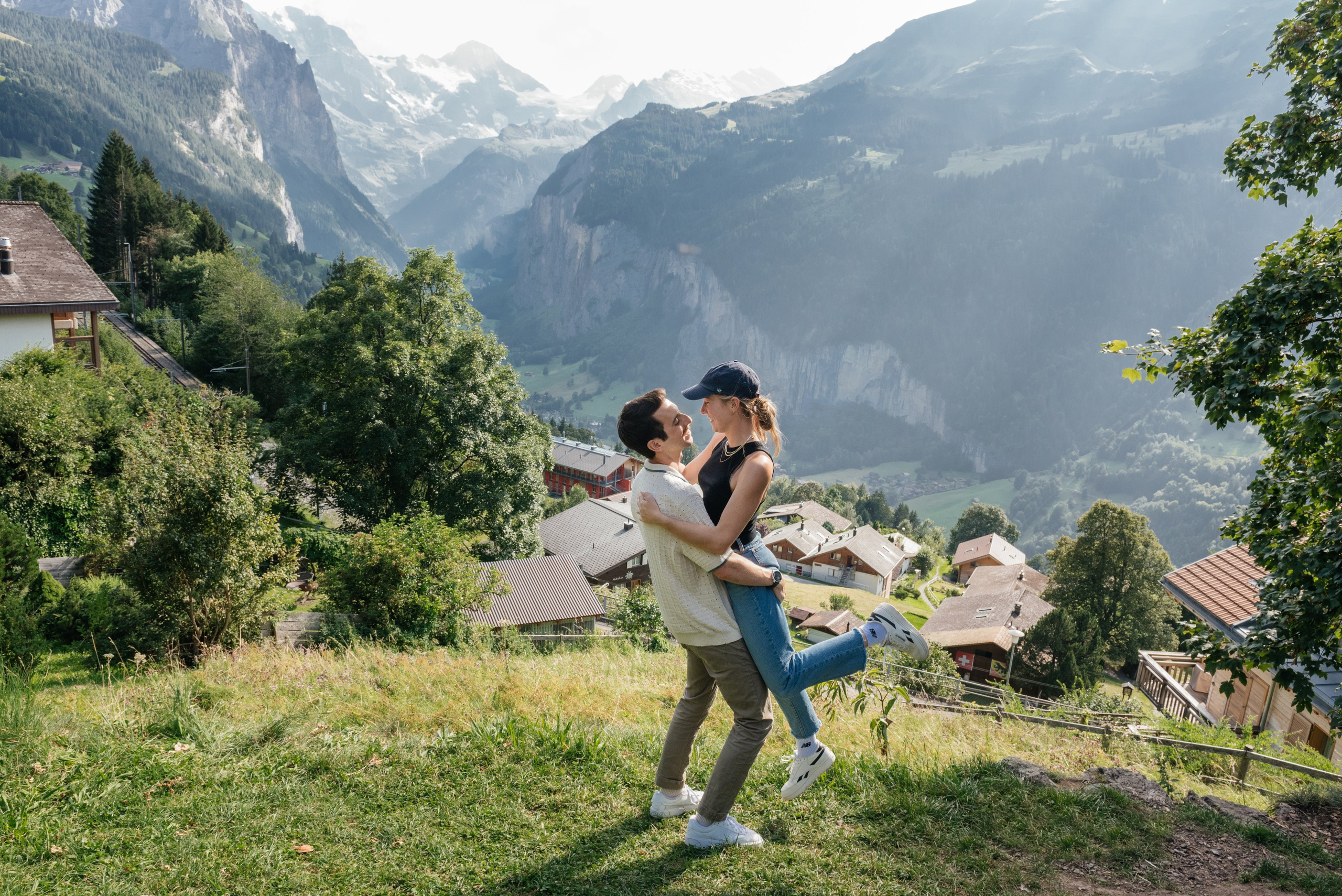 Eli & Adalyn (Mannlichen, Wengen). Photographer in Interlaken area