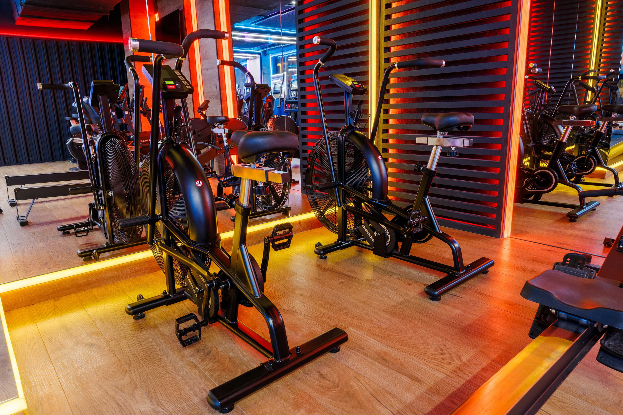 RIVER FITNESS BOUTIQUE