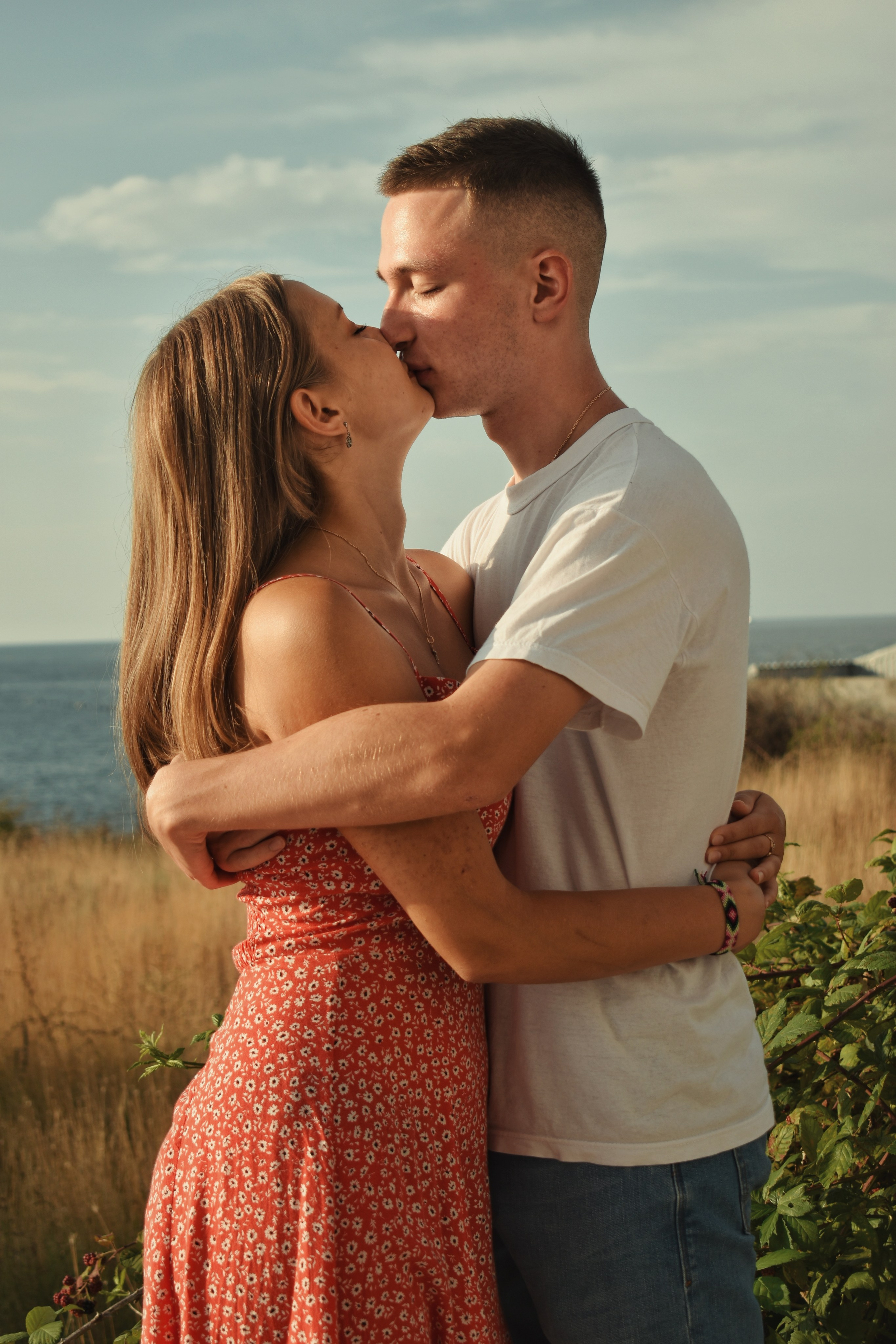 Александр и Екатерина. Фотограф-ретушер в Крыму Юля Лобурец