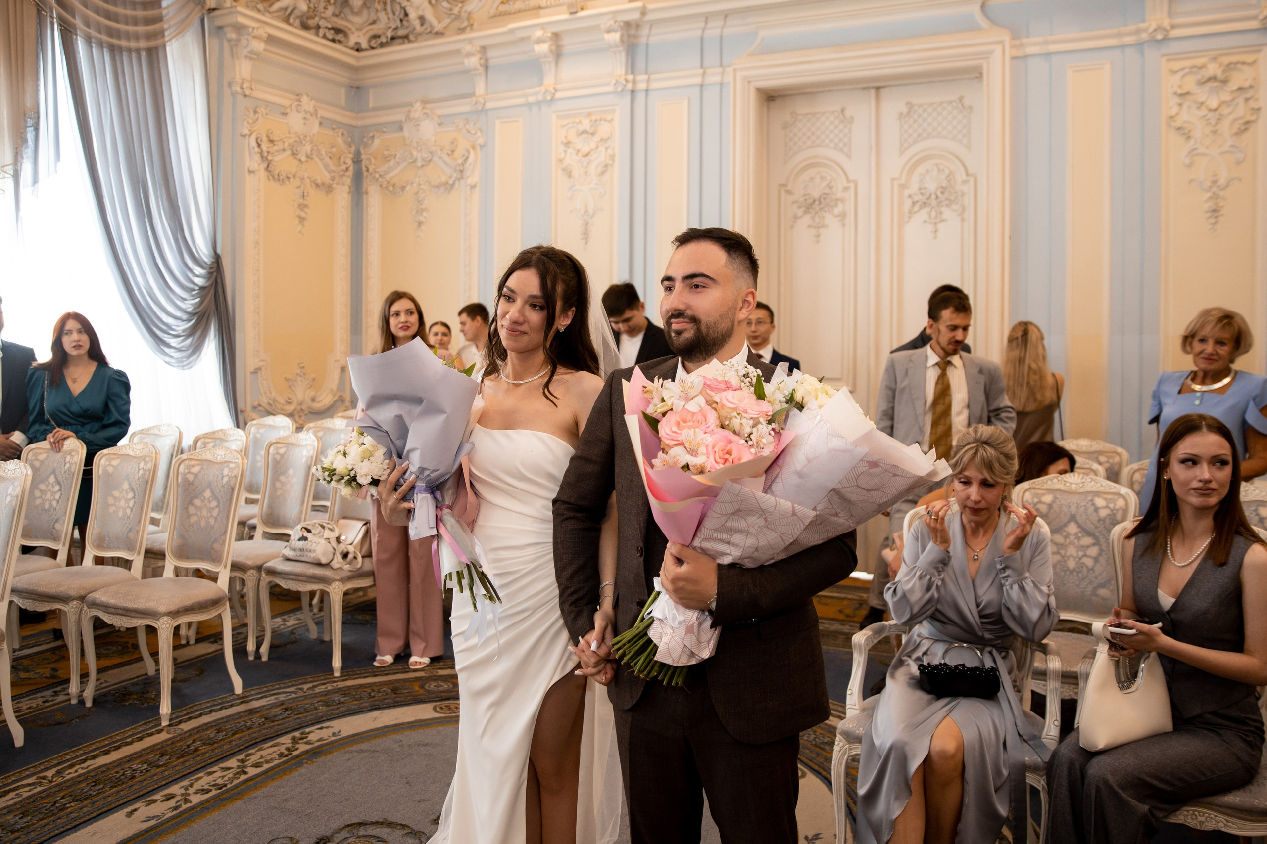 Анна и Александр / Прогулка + ЗАГС. Свадебный и семейный фотограф в Москве Диана Левченко