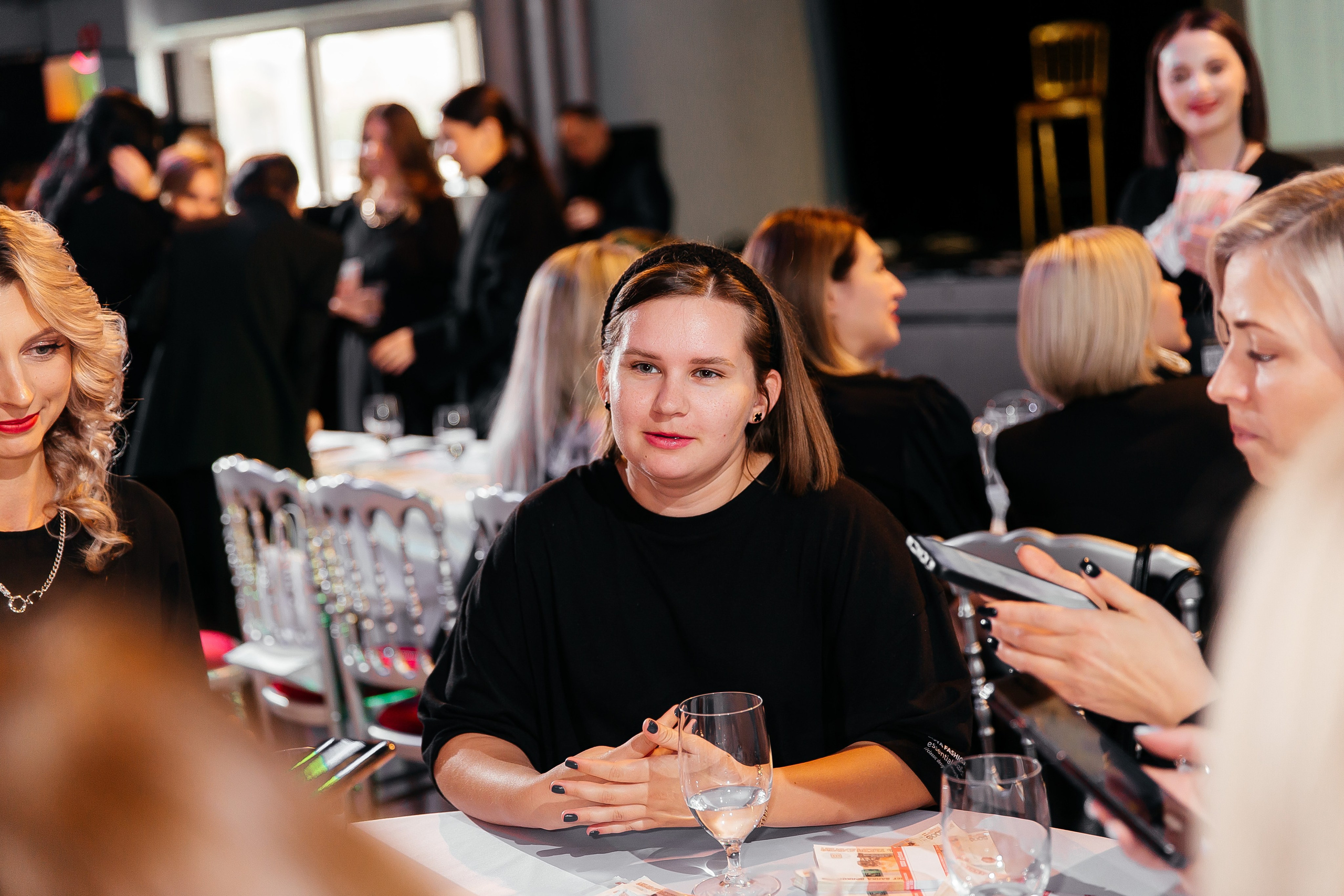 Фотозона+выступление спикеров. Фотограф в Красноярске Надежда Воскресенская