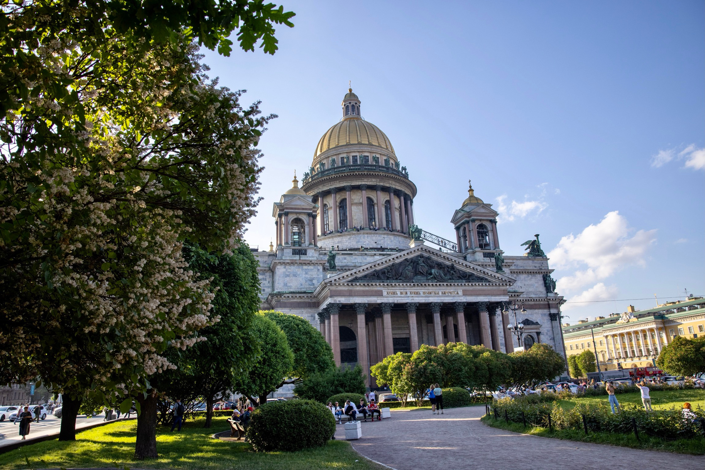 Исаакиевский собор - крупнейший православный храм Санкт-Петербурга, построенный в 1858 году