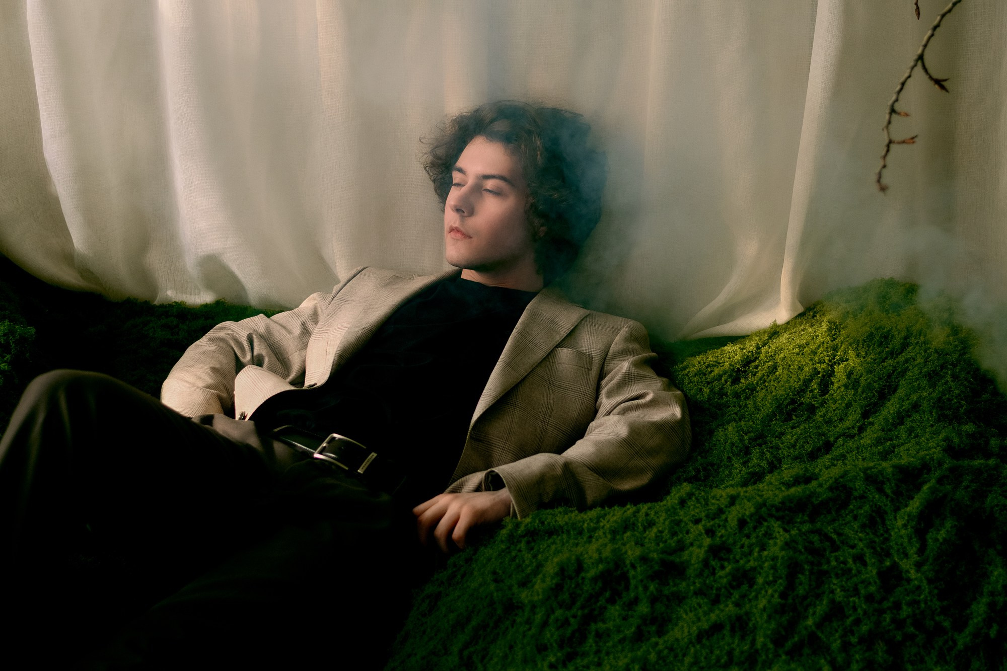 Инверсия снов | Мужской портрет в Тюмени | Фотограф Дарья Мустафина. Портретный фотограф Тюмень Дарья Мустафина