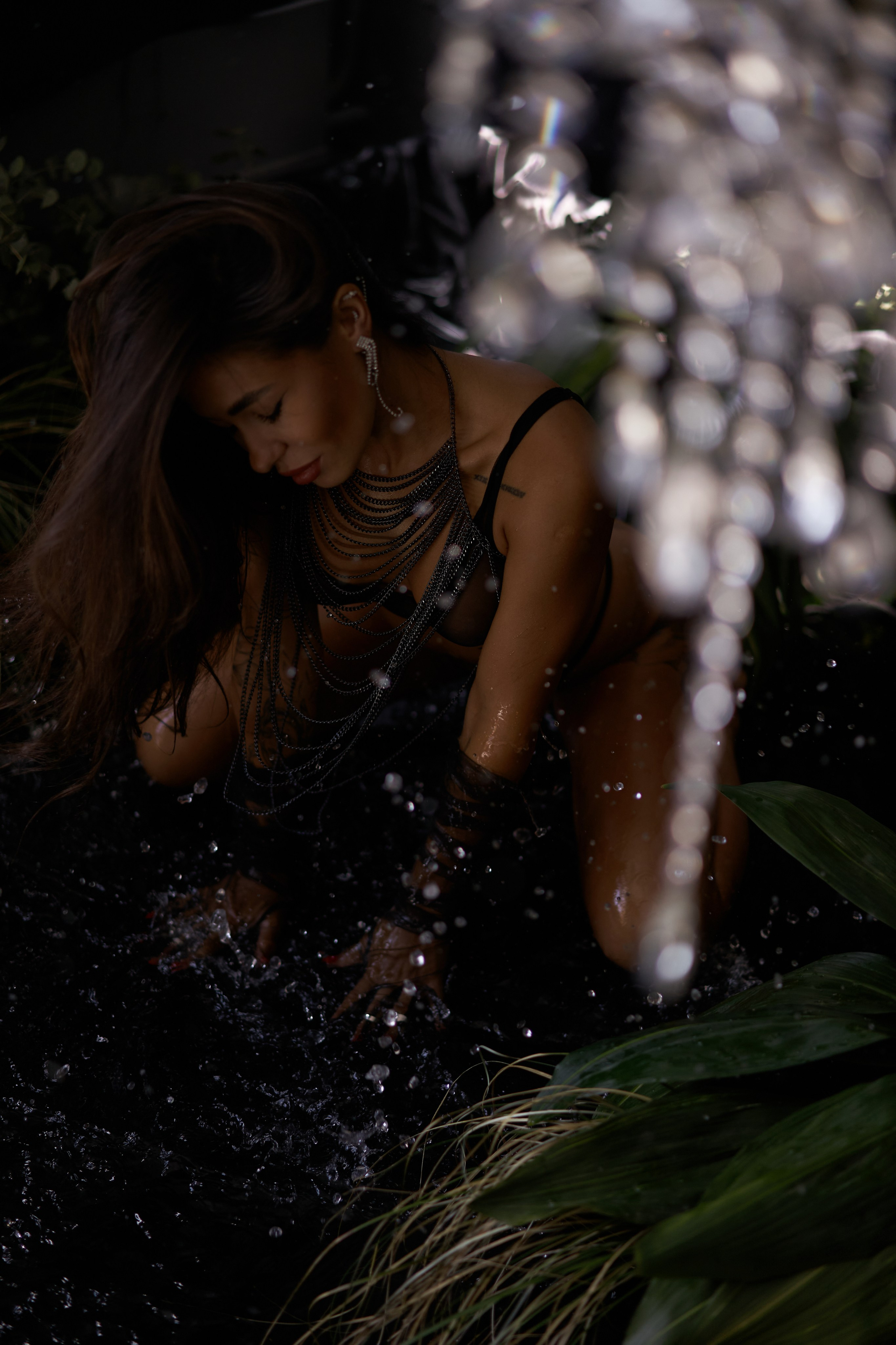 Будуарная фотосессия в студии с водой. Фотограф Екатеринбург Кокшарова Александра