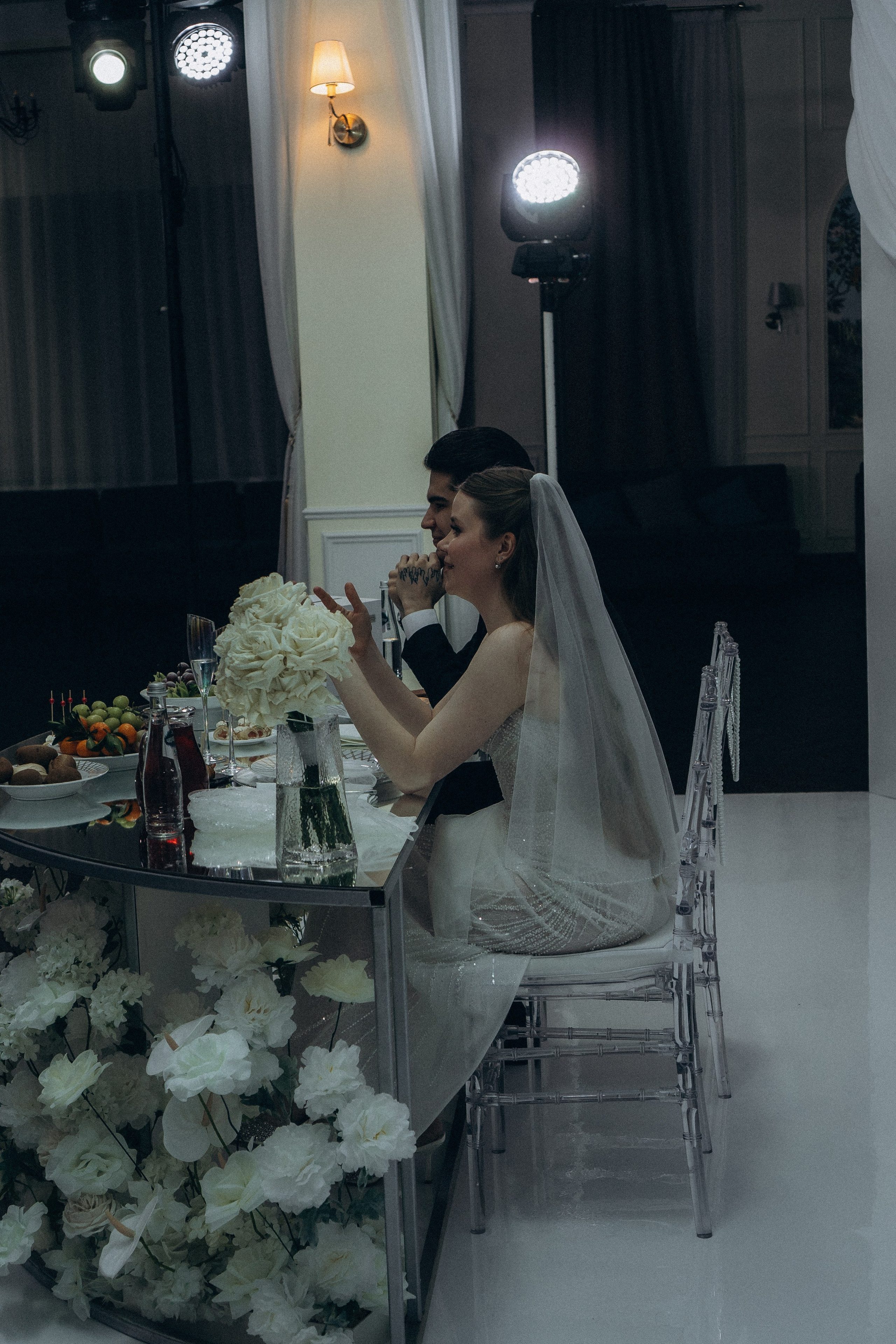 СВАДЕБНАЯ СЬЕМКА СБОРОВ В ОТЕЛЕ И ВЫЕЗД НА ЦЕРЕМОНИЮ (СНЯТО В СИБИРЕ В НИЖНЕВАРТОВСКЕ). Профессиональный фотограф, Санкт-Петербург — Виктория Богомолова