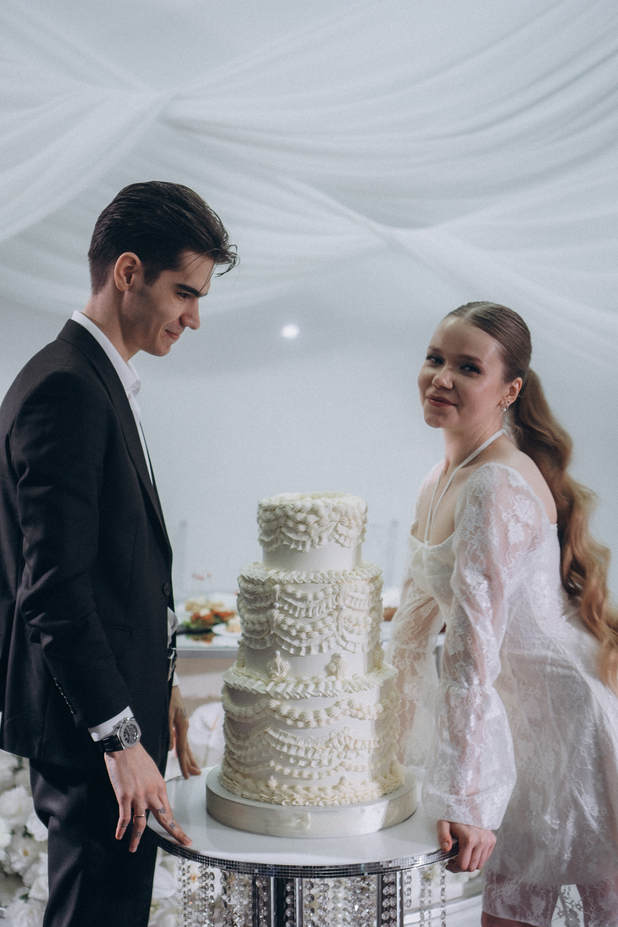 СВАДЕБНАЯ СЬЕМКА СБОРОВ В ОТЕЛЕ И ВЫЕЗД НА ЦЕРЕМОНИЮ (СНЯТО В СИБИРЕ В НИЖНЕВАРТОВСКЕ). Профессиональный фотограф, Санкт-Петербург — Виктория Богомолова