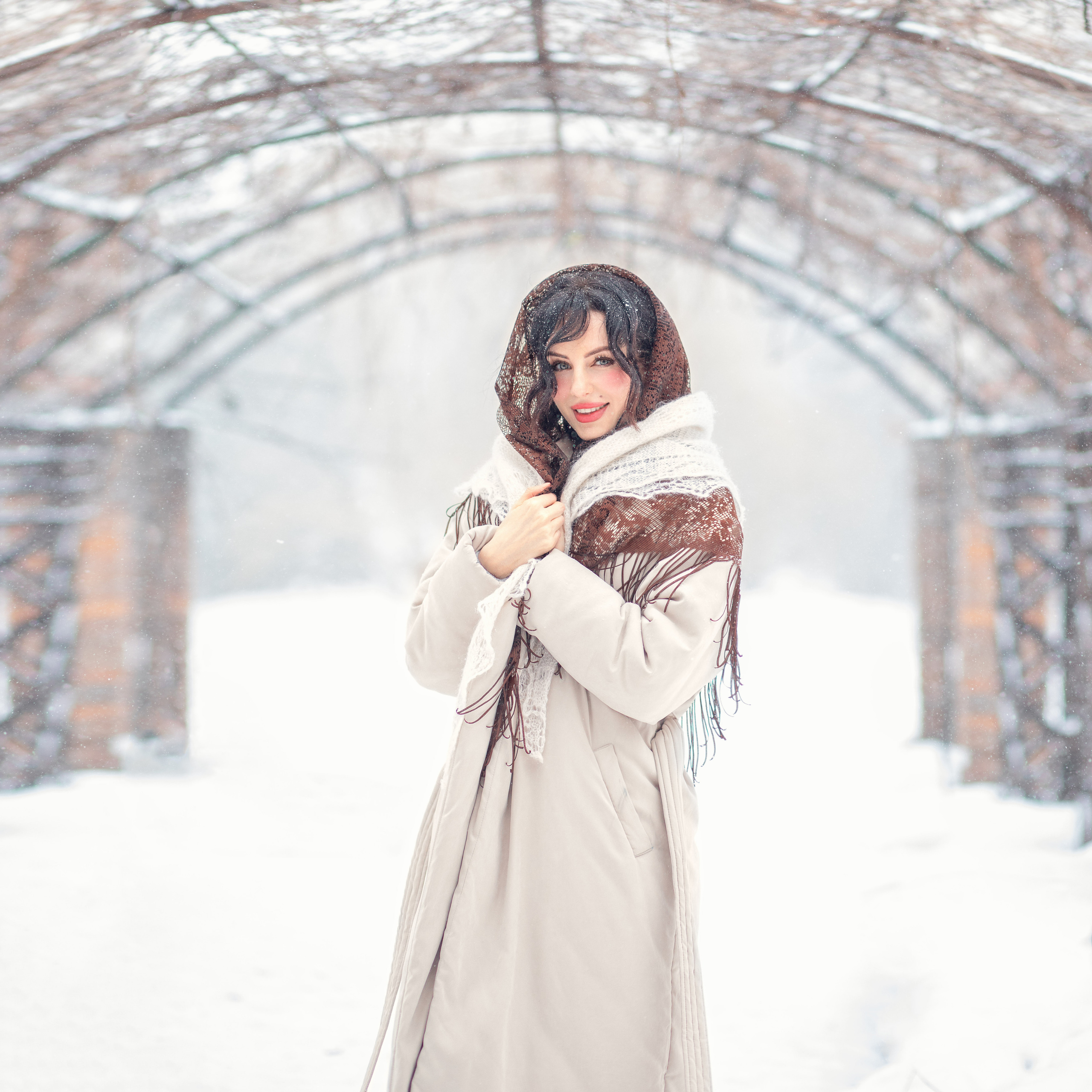 аптекарский огород  арка  фотосессия в арке  пуховый платок  теплый платок  пуховик  зимний пуховик  