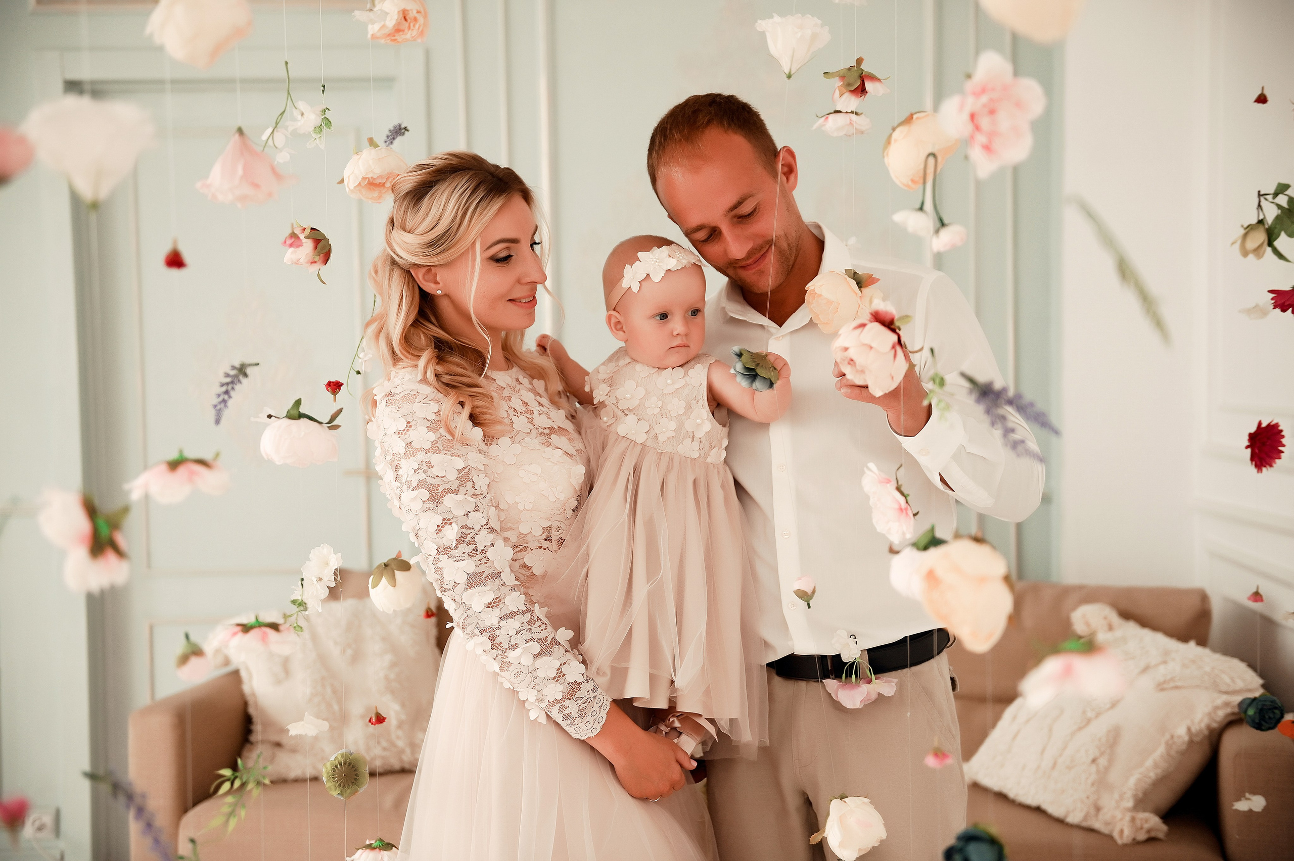 Студийные семейные, детские, индивидуальные фотосессии. Свадебный, семейный, детский, контент фотограф в Омске Максим Ильин