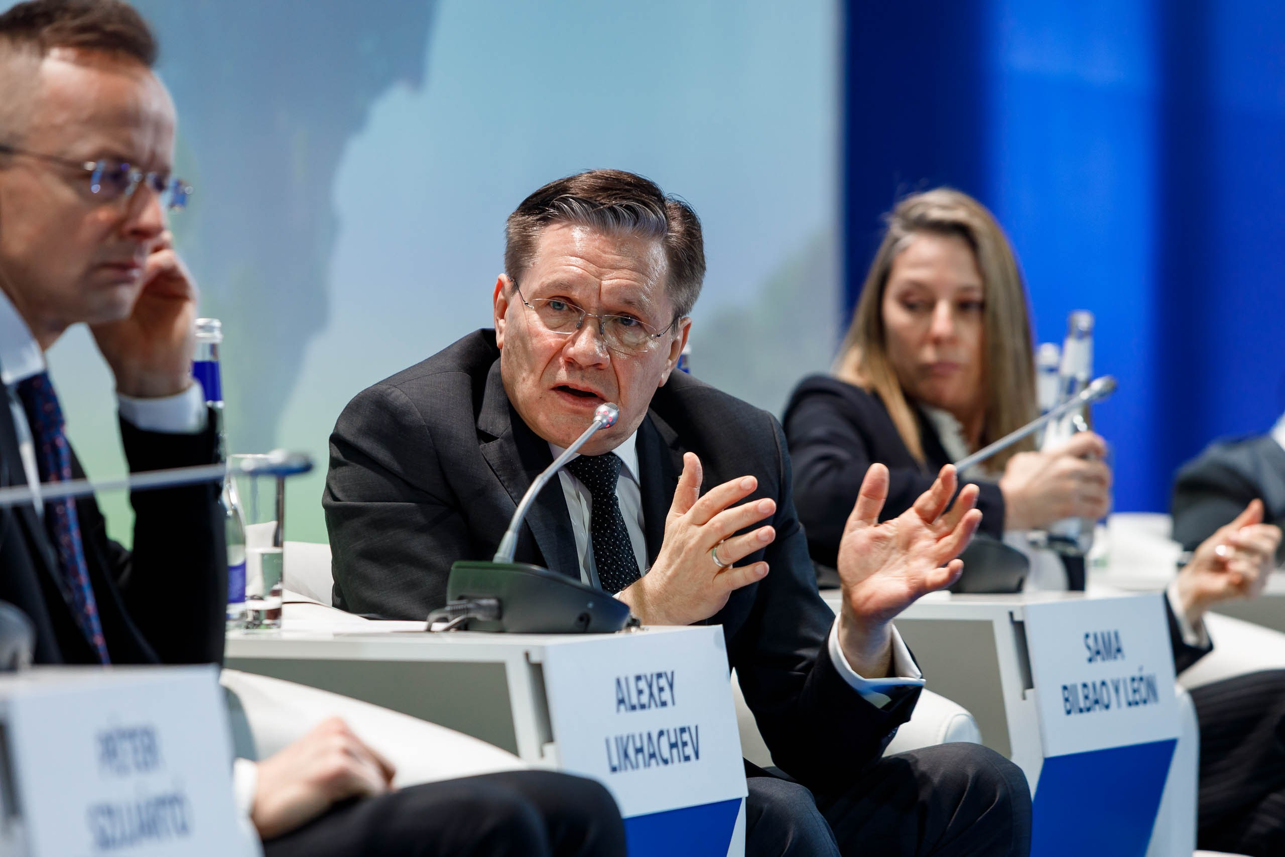 Подписания соглашений на форуме ATOM EXPO XIII 2024 в Сириусе. Репортажный фотограф в Москве, Сочи и Санкт-Петербурге