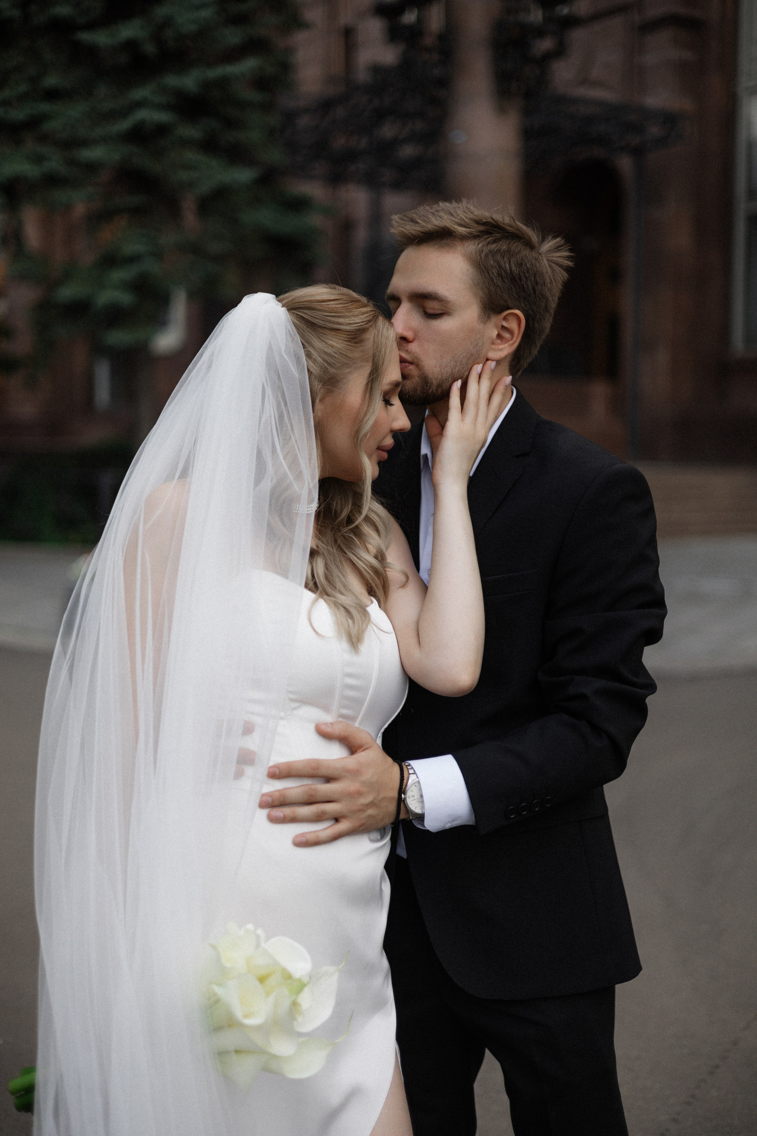 Арина и Дима. Сборы, роспись и прогулка. Свадебный и портретный фотограф в Москве Анастасия Масюк