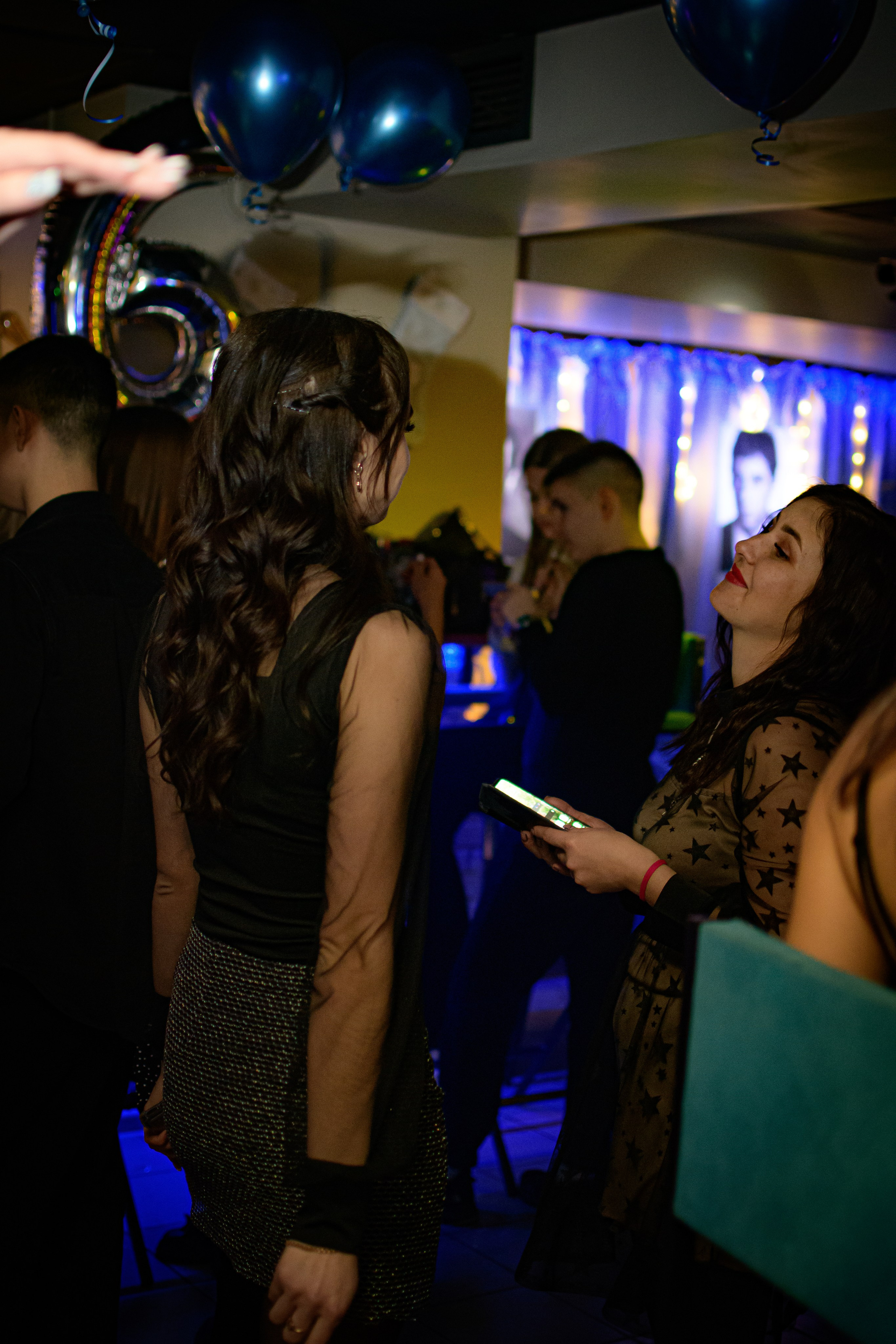 HOLLYWOOD / 6 YEARS. Photokarish