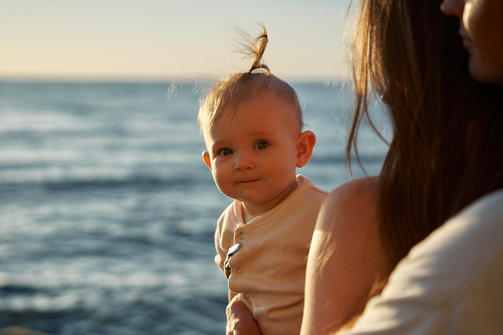 Богдан, Аня и Сати: закат на берегу моря. Фотограф в Анапе Надежда Соловьёва