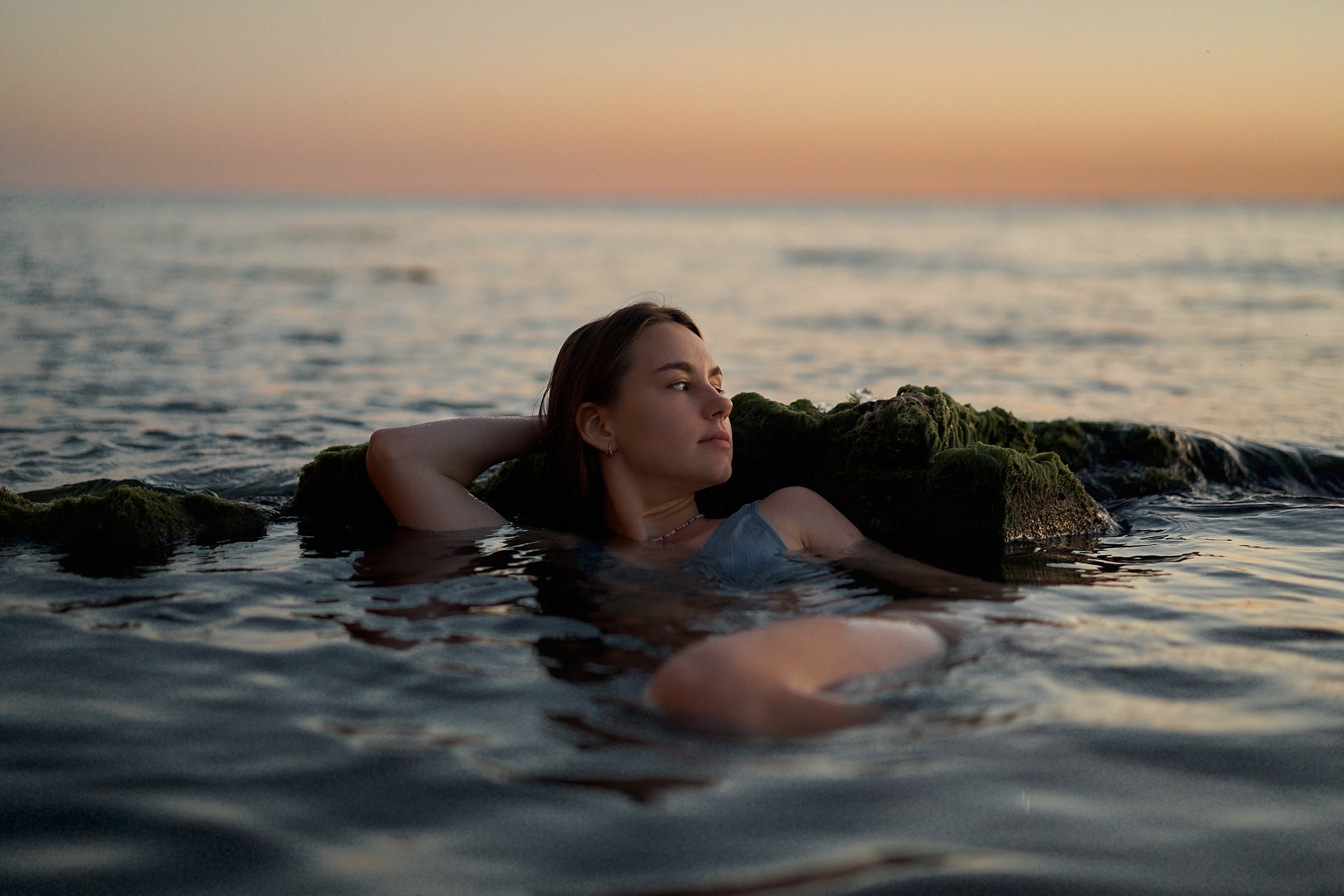 Богдан, Аня и Сати: закат на берегу моря. Фотограф в Анапе Надежда Соловьёва