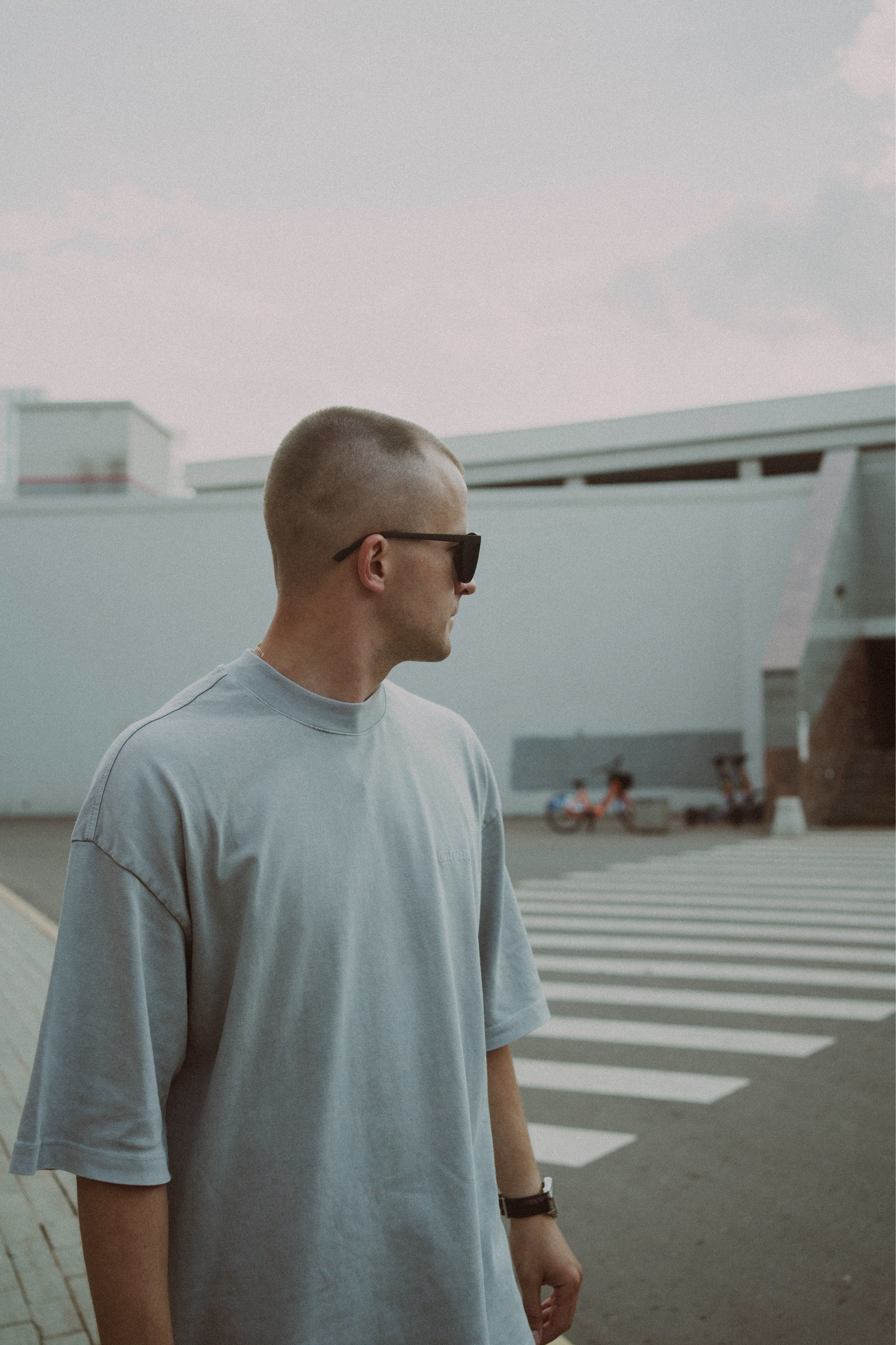 В кадре: педагог. Творческие фотосессии в Москве. Фотоальбом лидера группы ЯЛО