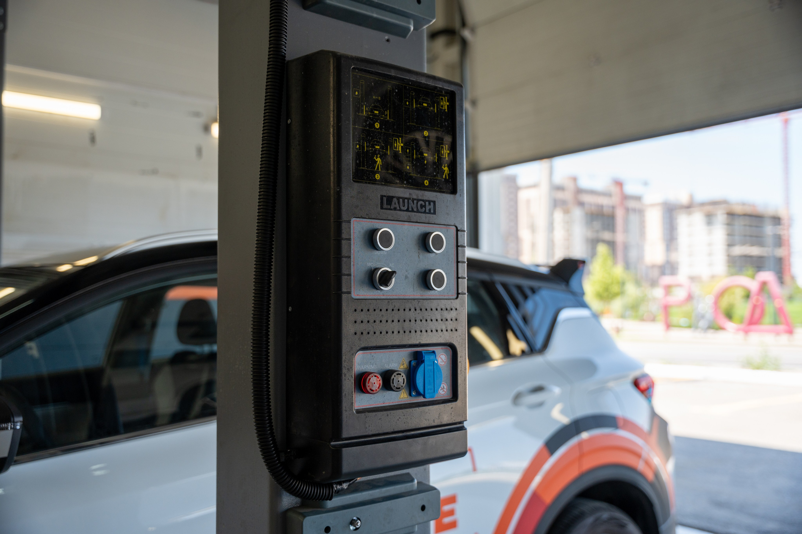 Интерьерная фотосъемка автосервиса Fit Service в Краснодаре — сеть СТО Профессиональная фотосъемка интерьера техцентра в Краснодаре. Шедевры для Вас! Фотограф и Видеограф в Краснодаре Пахиев Руслан