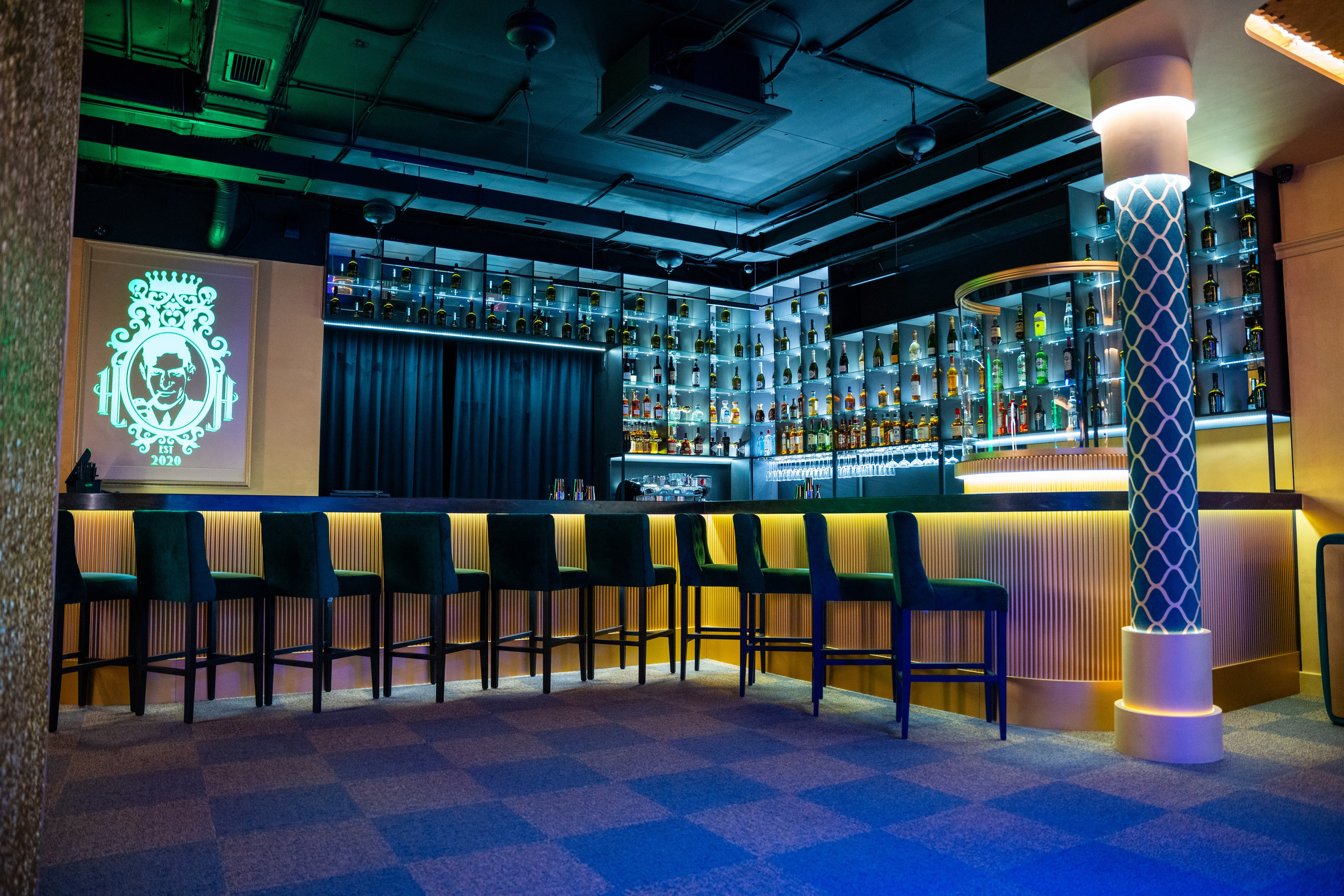 Фотосъемка интерьера стриптиз-клуба Hefner — элитный клуб Краснодара. Интерьерная фотосъемка клуба Hefner в Краснодаре — профессионально. Шедевры для Вас! Фотограф и Видеограф в Краснодаре Пахиев Руслан