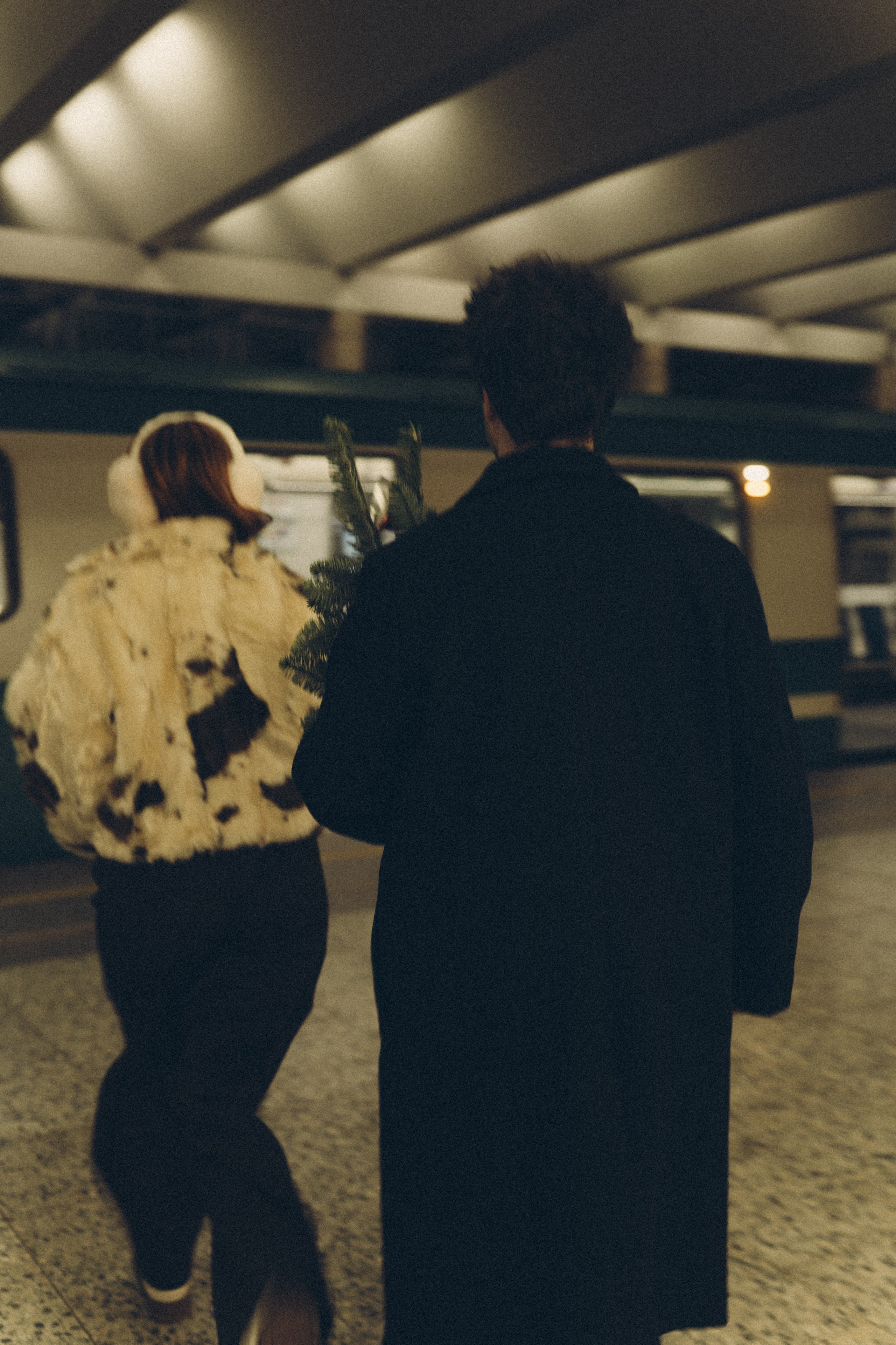 НОВОГОДНЯЯ ФОТОСЕСИИЯ ПАРЫ В МЕТРО ЛЮБОВЬ. Профессиональный фотограф, Санкт-Петербург — Виктория Богомолова