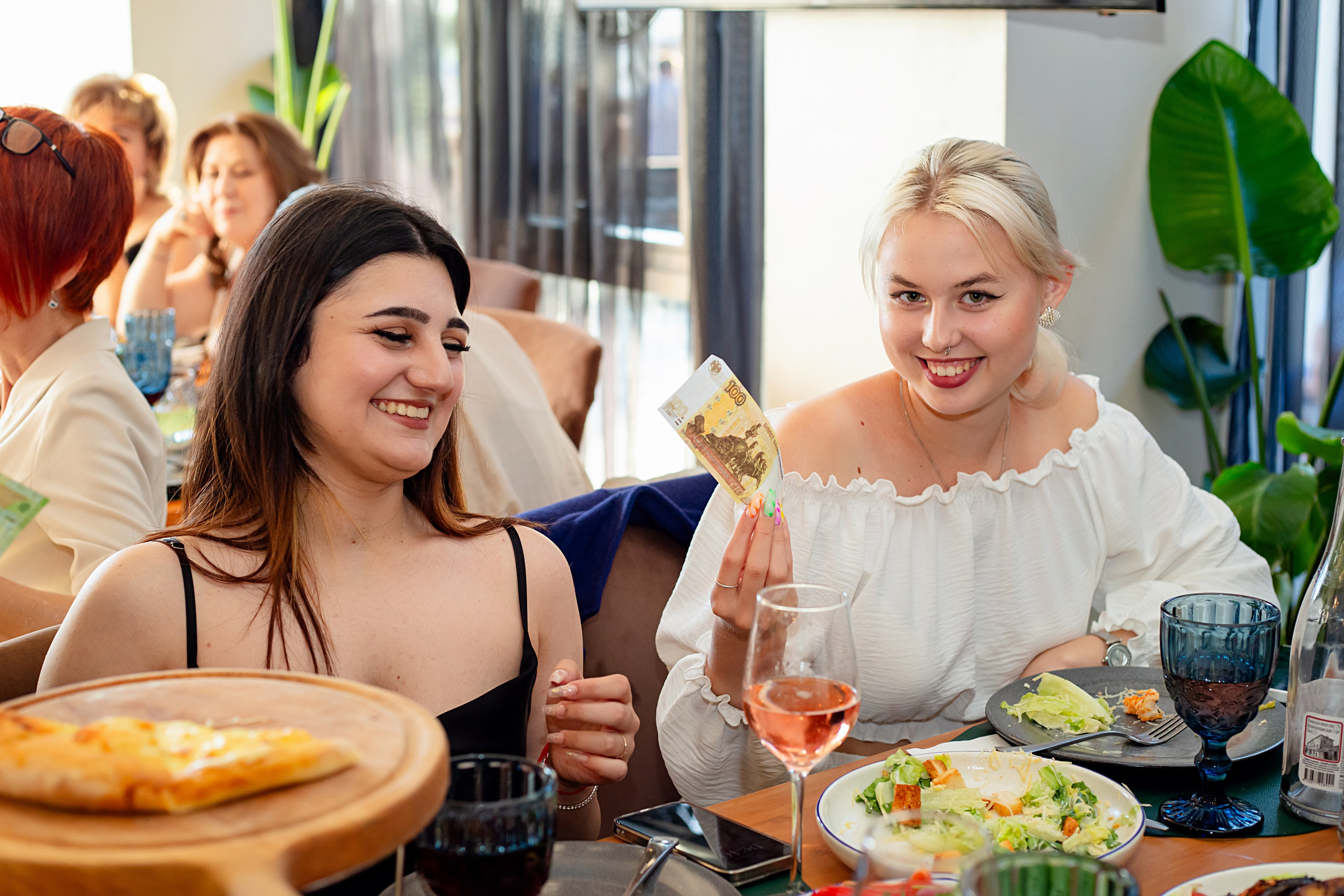 Съемки в ресторанах (свадьбы, юбилеи, выпускные вечера). Семейный и детский фотограф Марина Баладьян Сочи / Краснодар / Москва