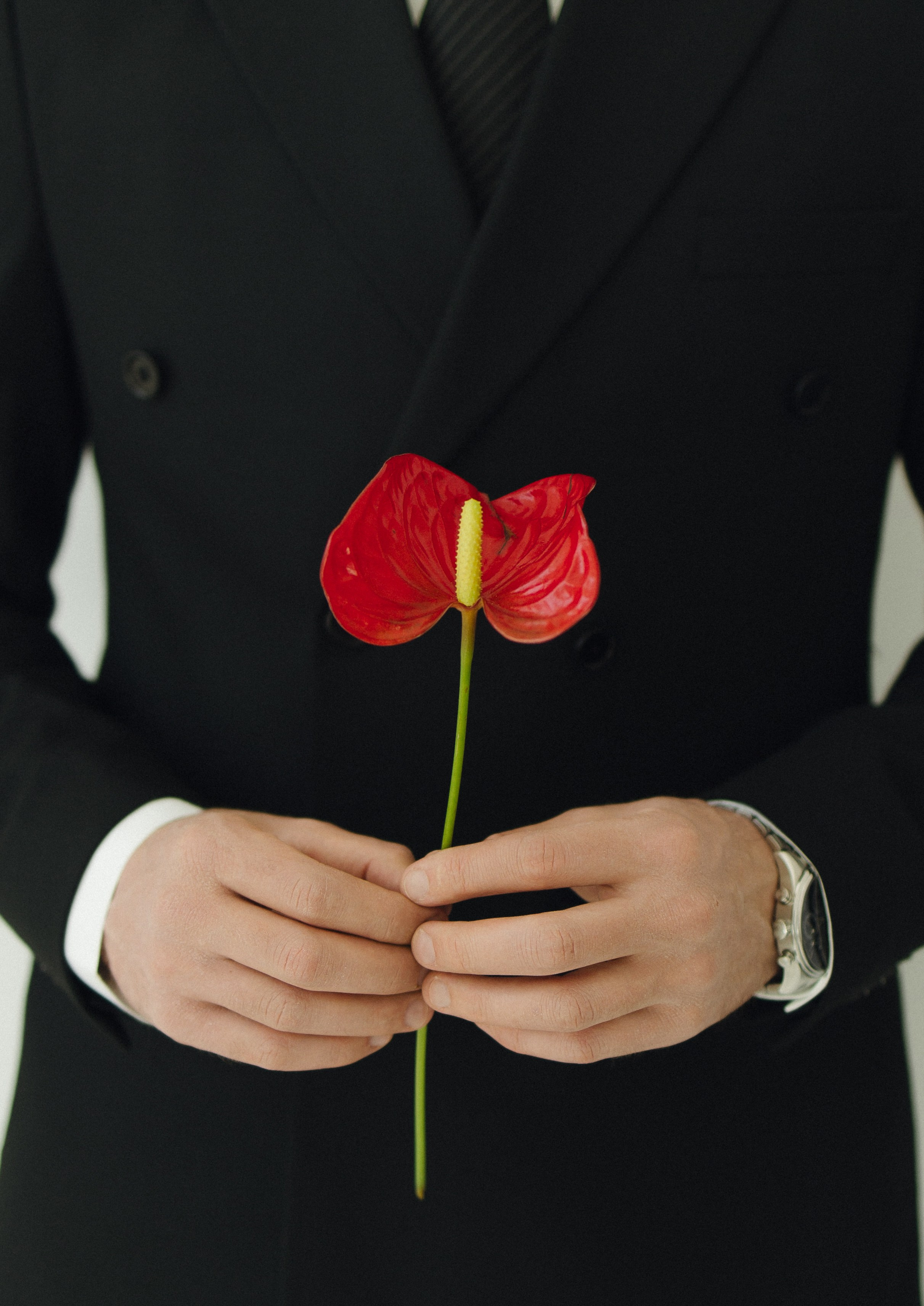 От любви есть только одно средство: любить ещё больше