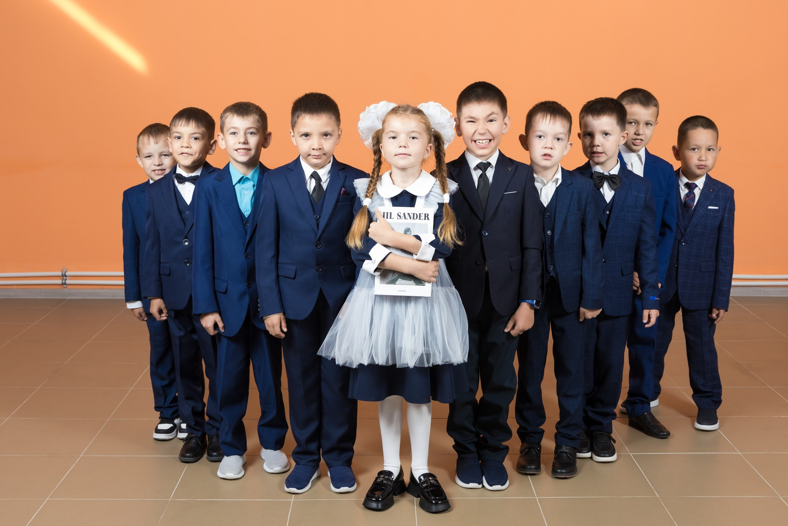 Выпускные альбомы. Akhmadeevmedia.ru