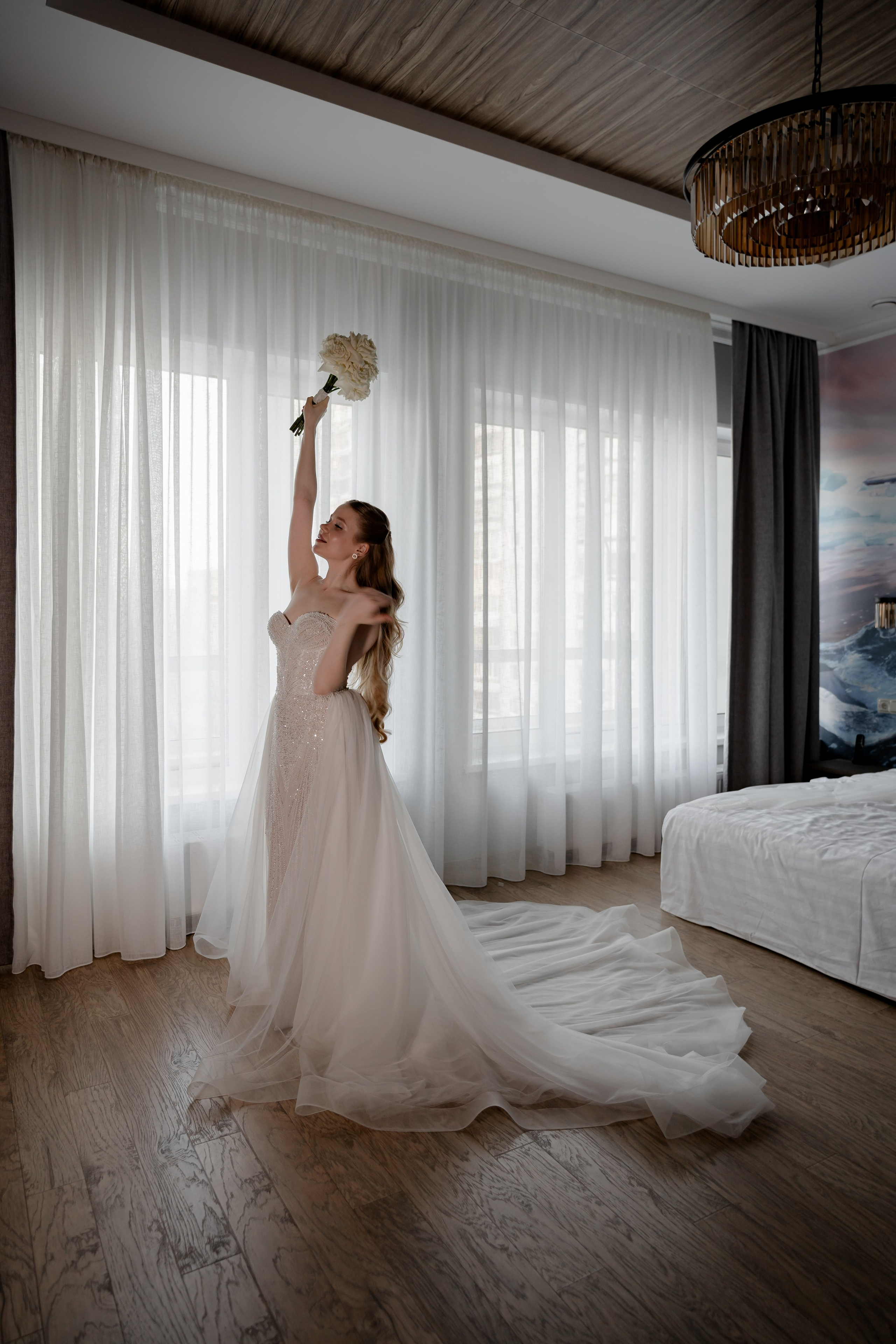 СВАДЕБНАЯ СЬЕМКА СБОРОВ В ОТЕЛЕ И ВЫЕЗД НА ЦЕРЕМОНИЮ (СНЯТО В СИБИРЕ В НИЖНЕВАРТОВСКЕ). Профессиональный фотограф, Санкт-Петербург — Виктория Богомолова