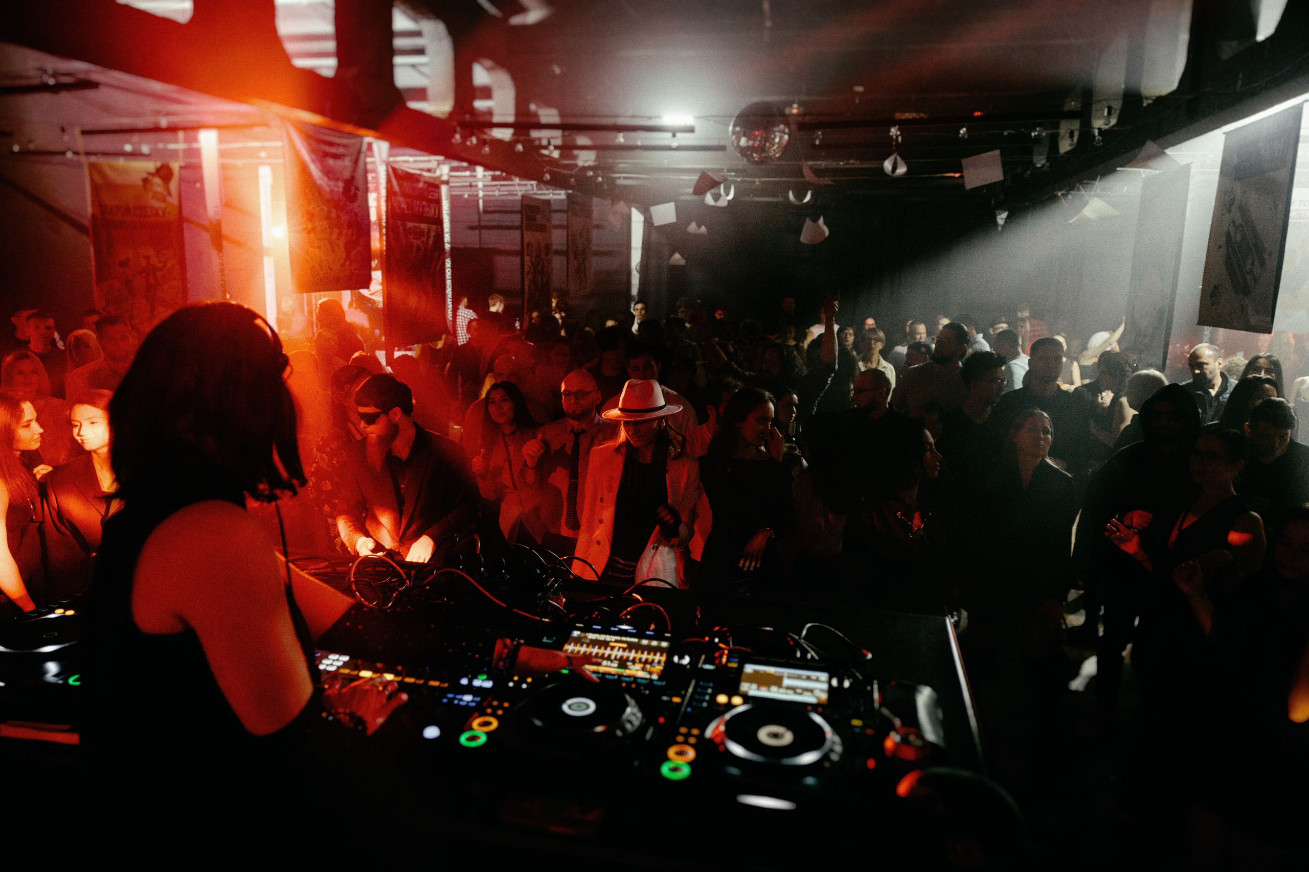 FORUM 9 SOVA. Фотограф Иркутск Антипин Сергей