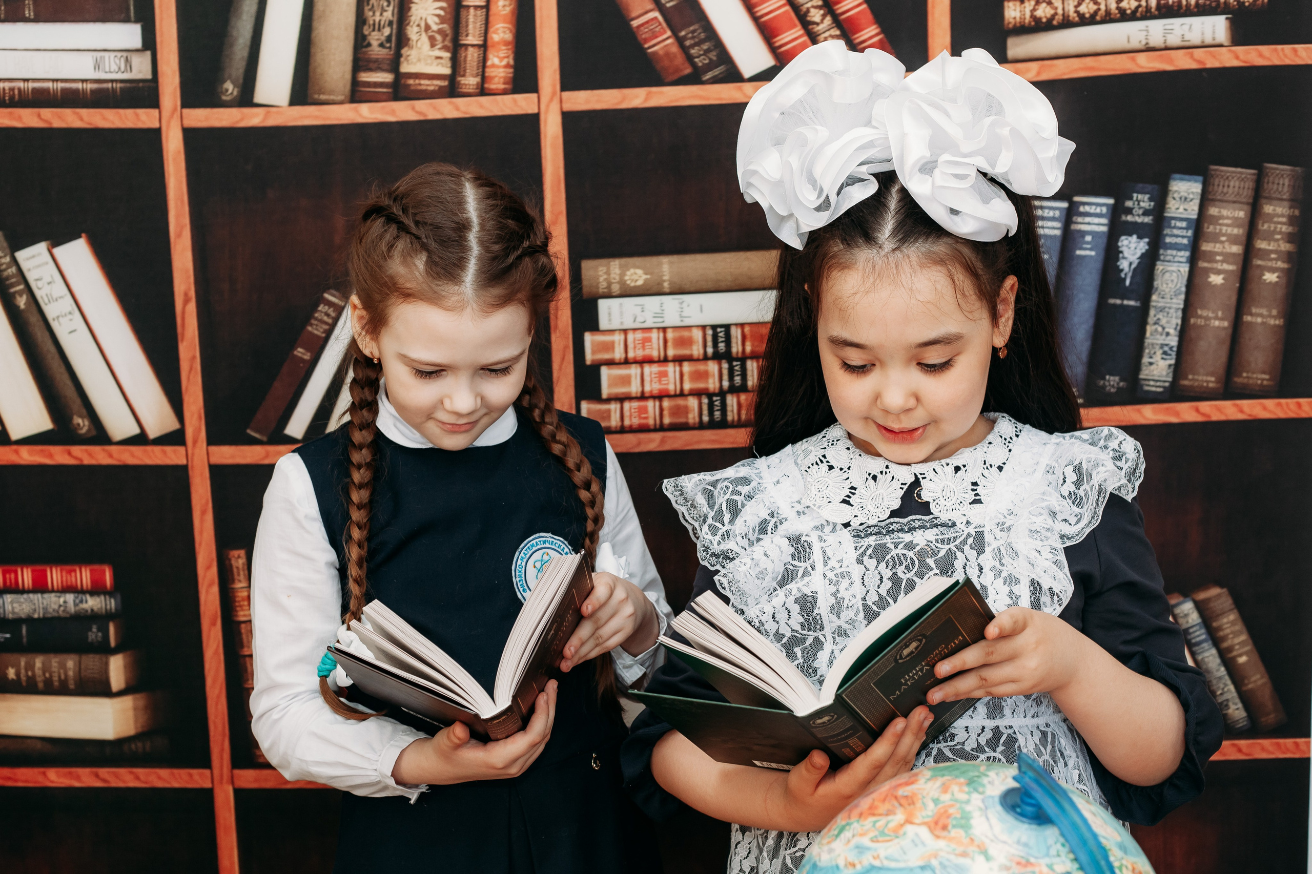 Школьники в студии. Фотограф Бурятия. Печать фотокниг