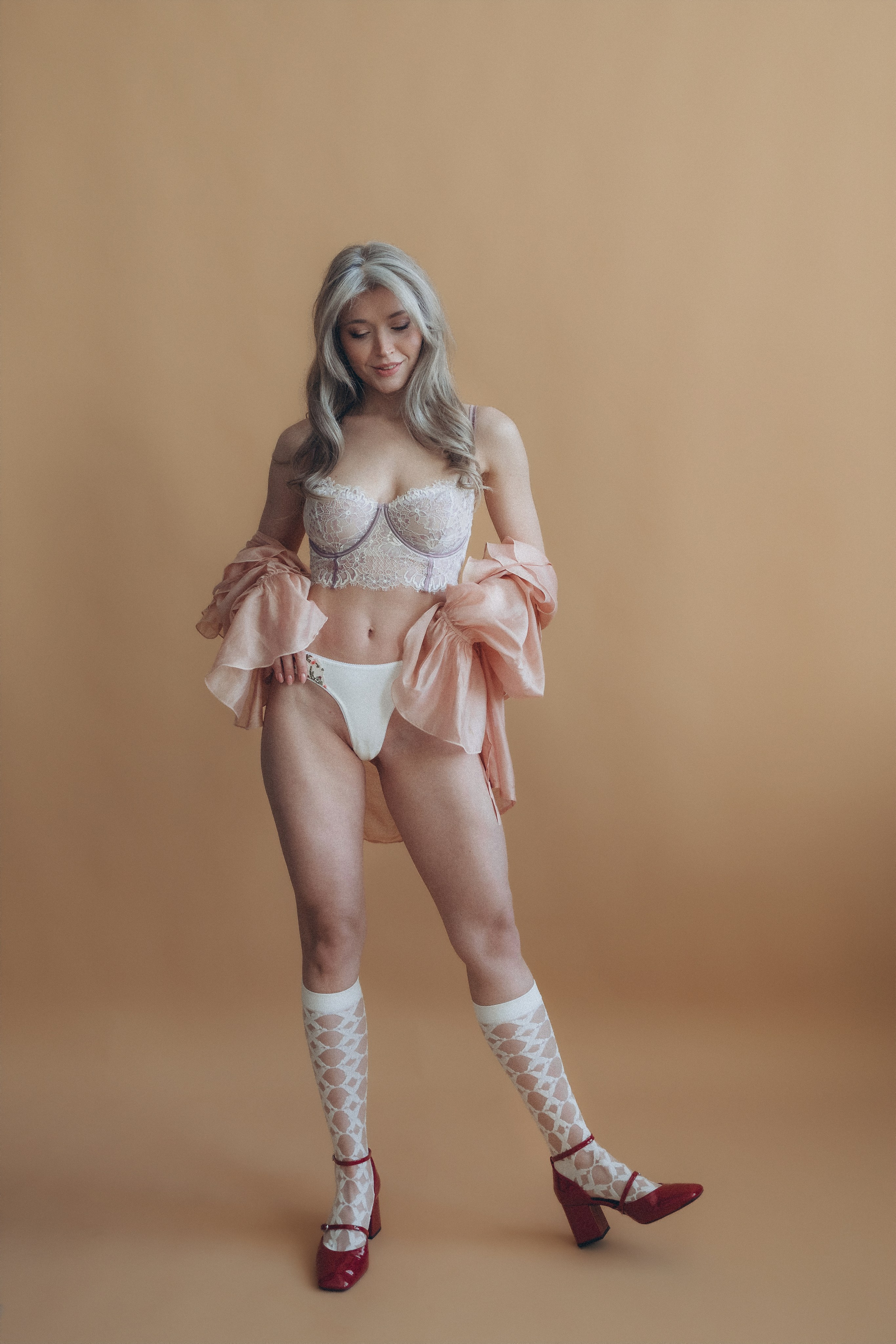 Девушка весна. Главная