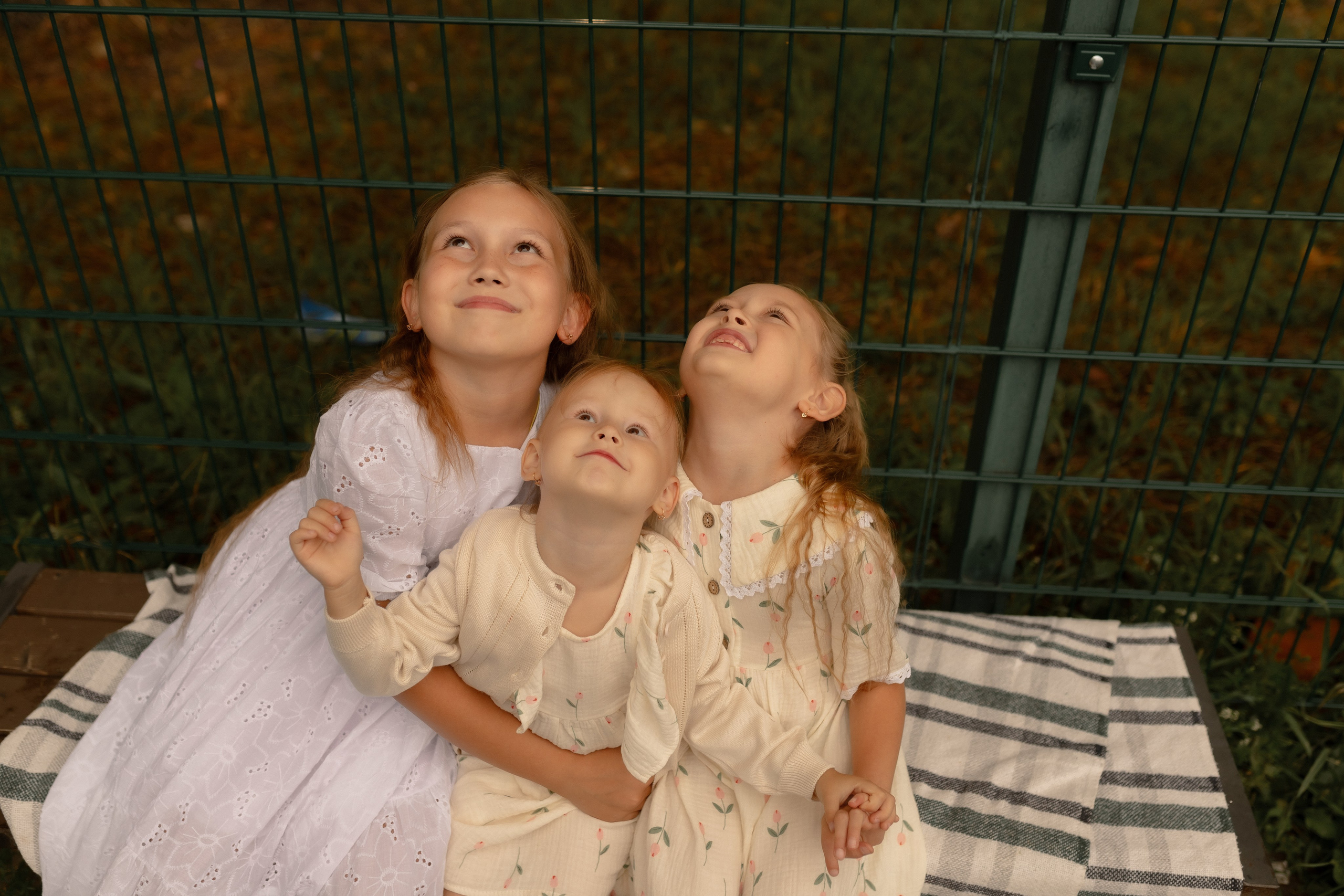 Мама Алина, Маша, Дина и Анечка. Фотограф Татьяна Семенова