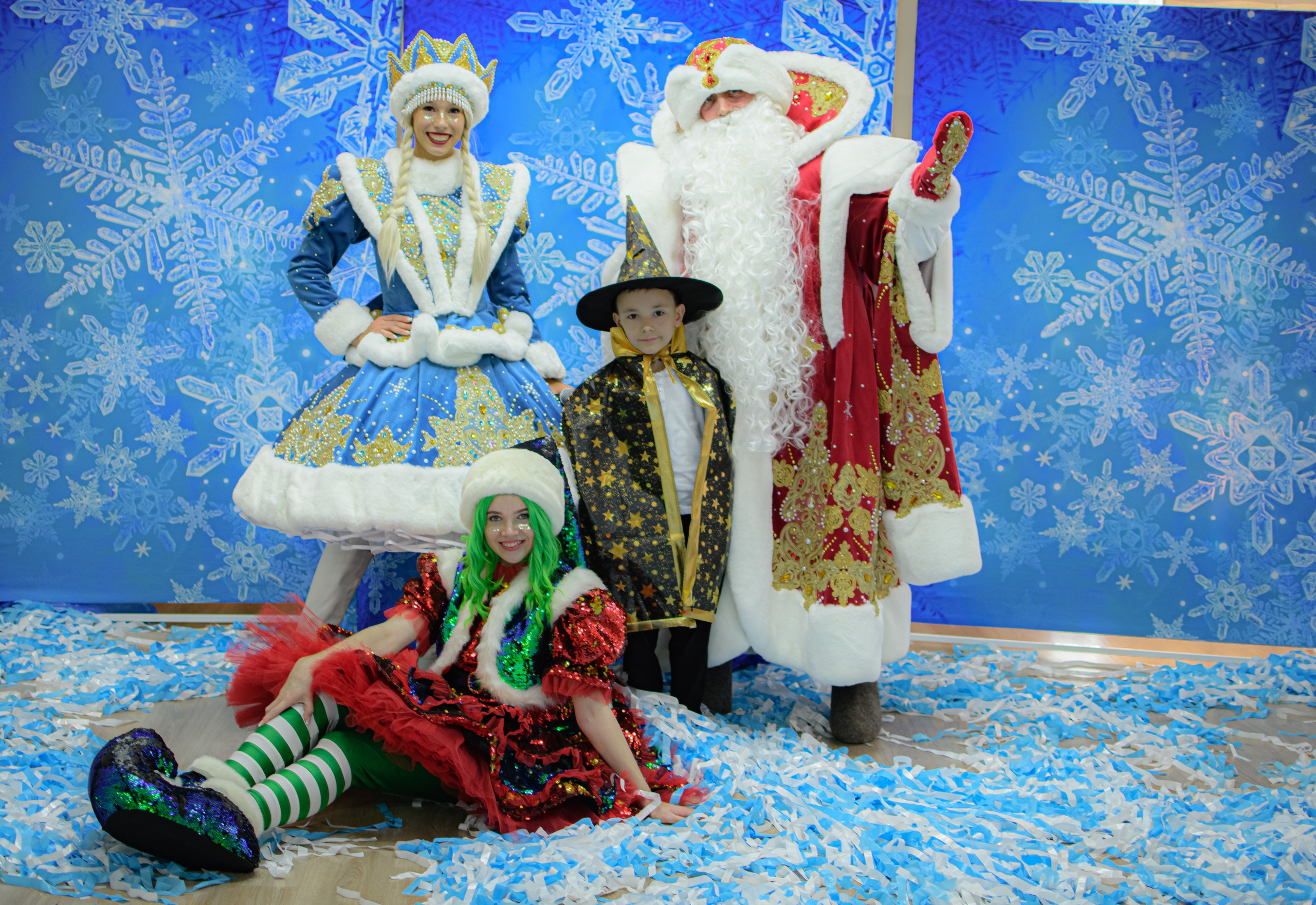 HAPPY NEW YEAR. Photokarish