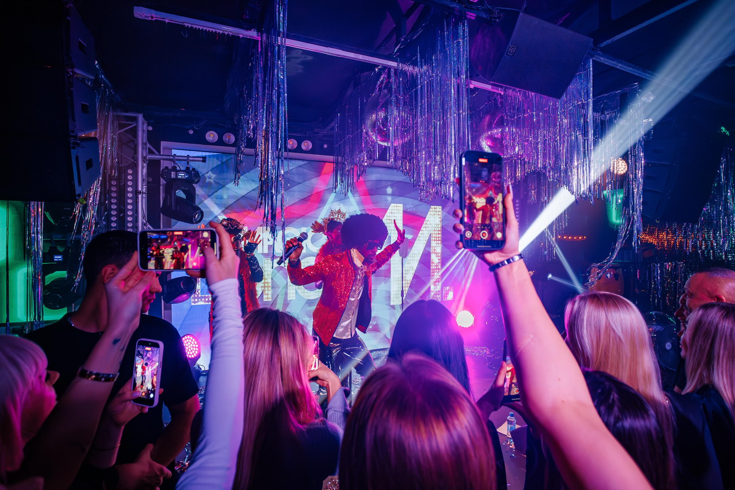 «Magic of BONEY`M «_Чайка на пляже_Ялта_06.12.2025 г. Аминов Руслан | Фотограф