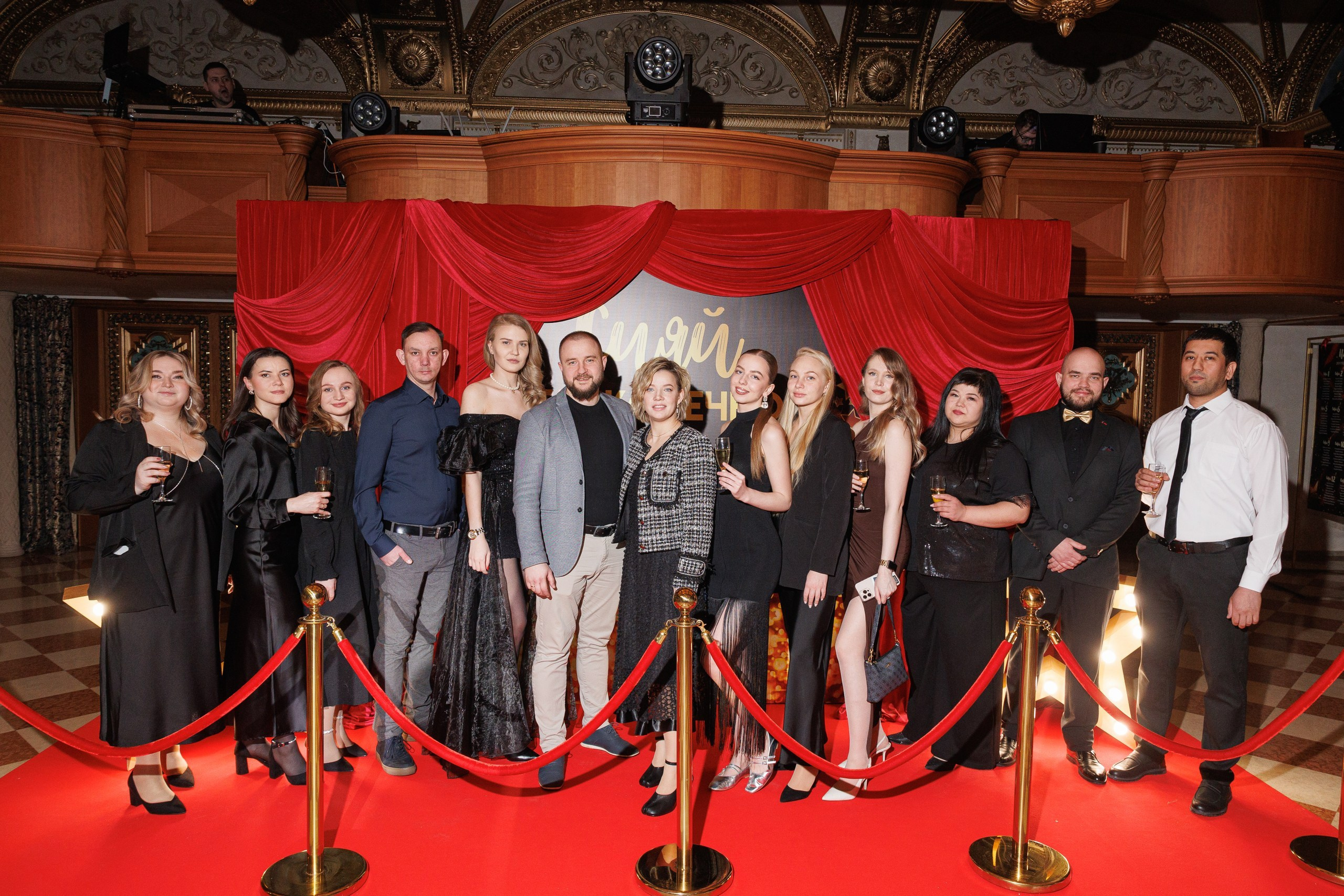 Teatro Veneziano — Своя компания. Контент для бизнеса в Екатеринбурге Полдень Медиа