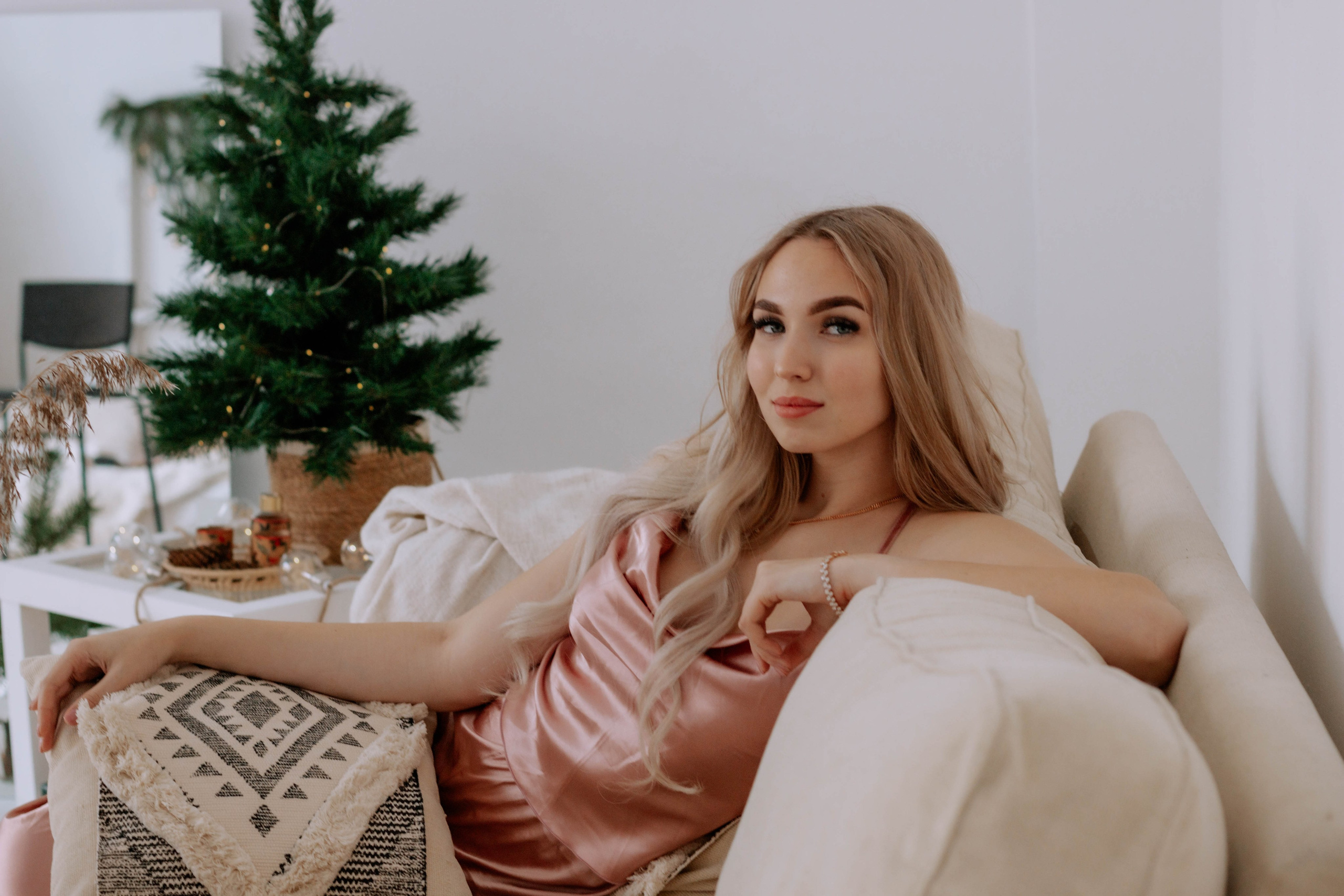 Лиза (Новогодняя серия). Бережно сохраняю ваши чувства и истории на своих фотографиях