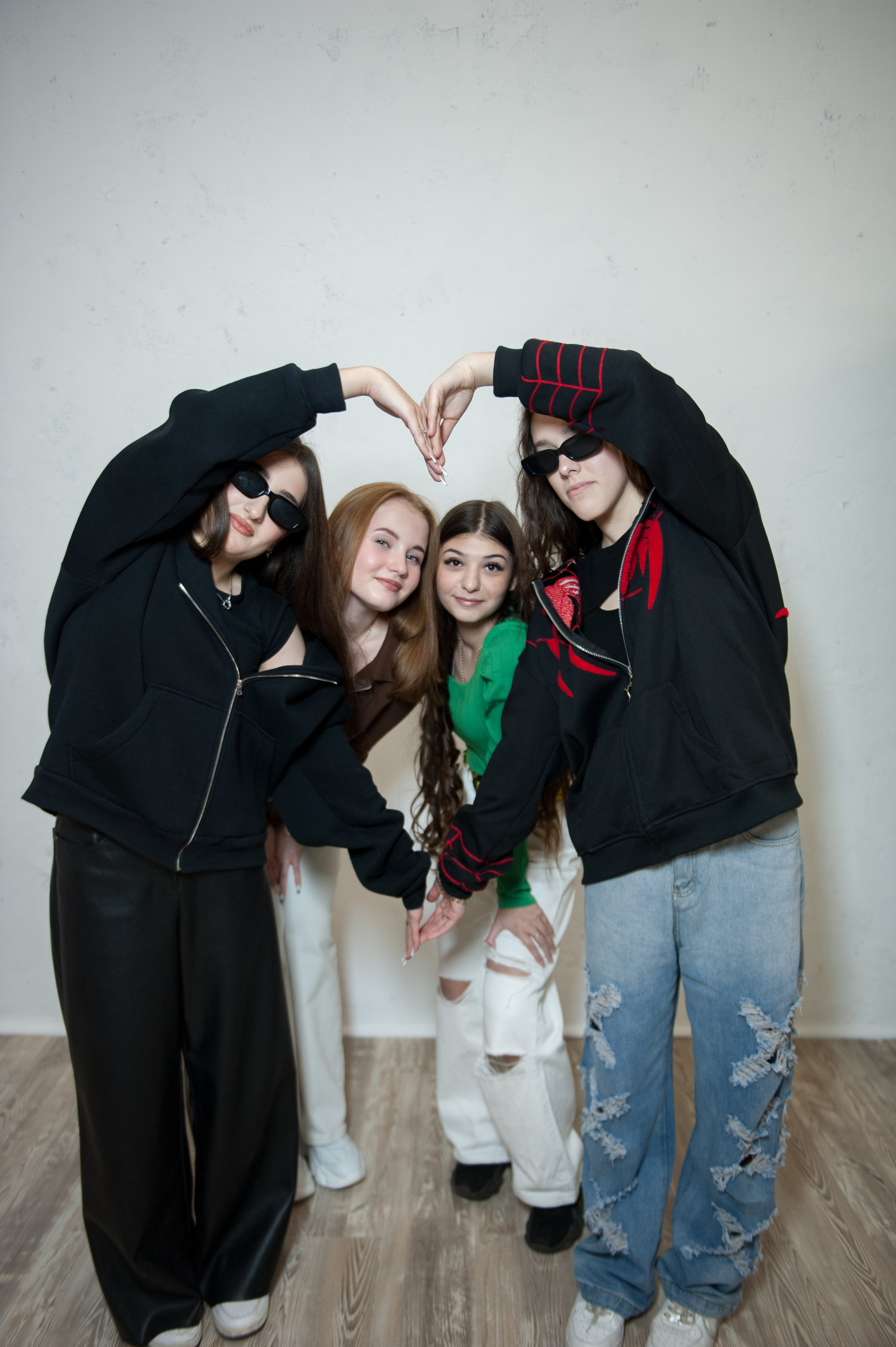 9,11 класс студия. Выпускной альбом Чехов, Подольск, Москва