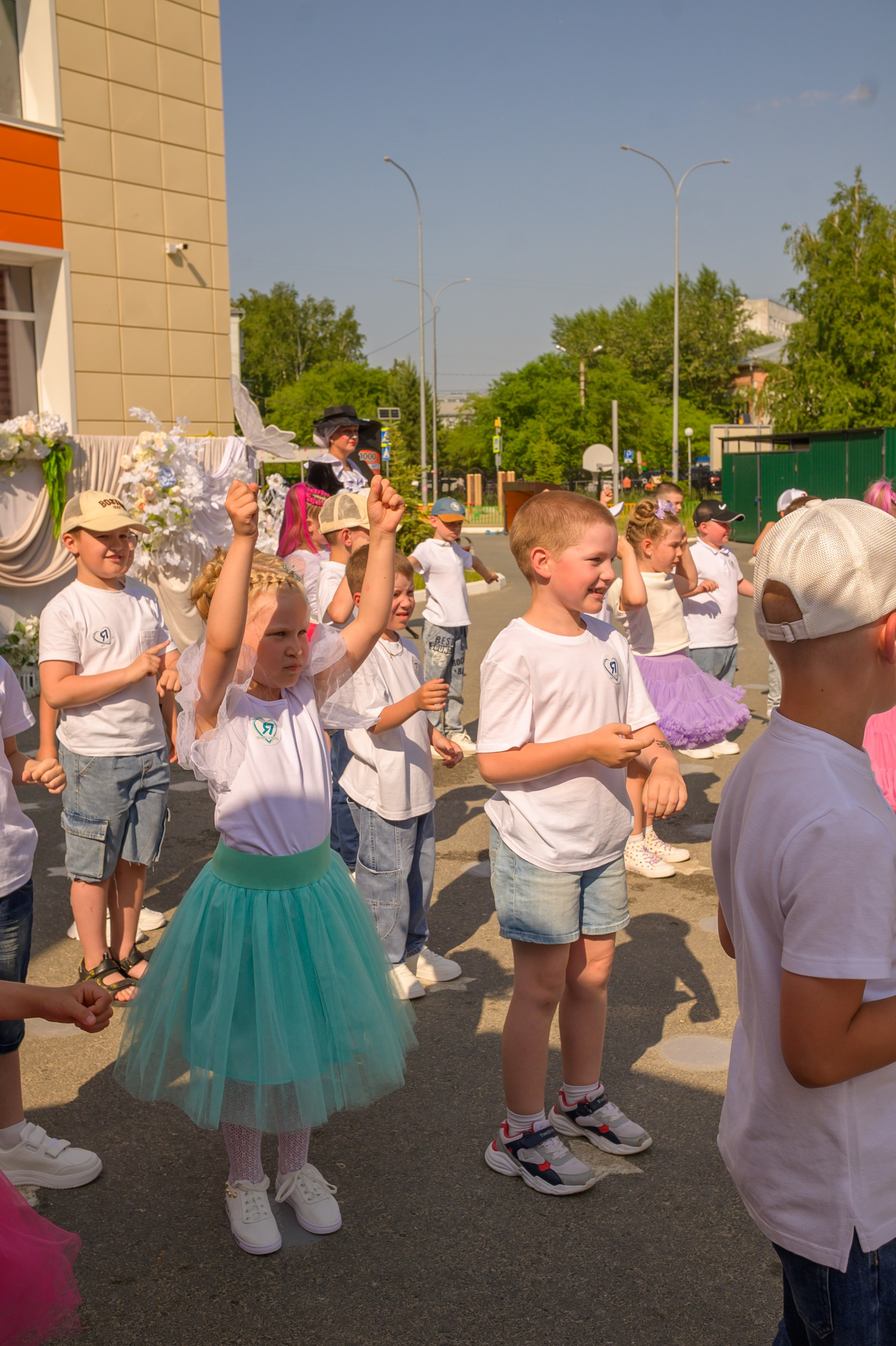 Репортаж выпускного группа «Фантазёры» 3 садик. Фотограф новорожденных, семейный детский в Тюмени Татьяна Морозова